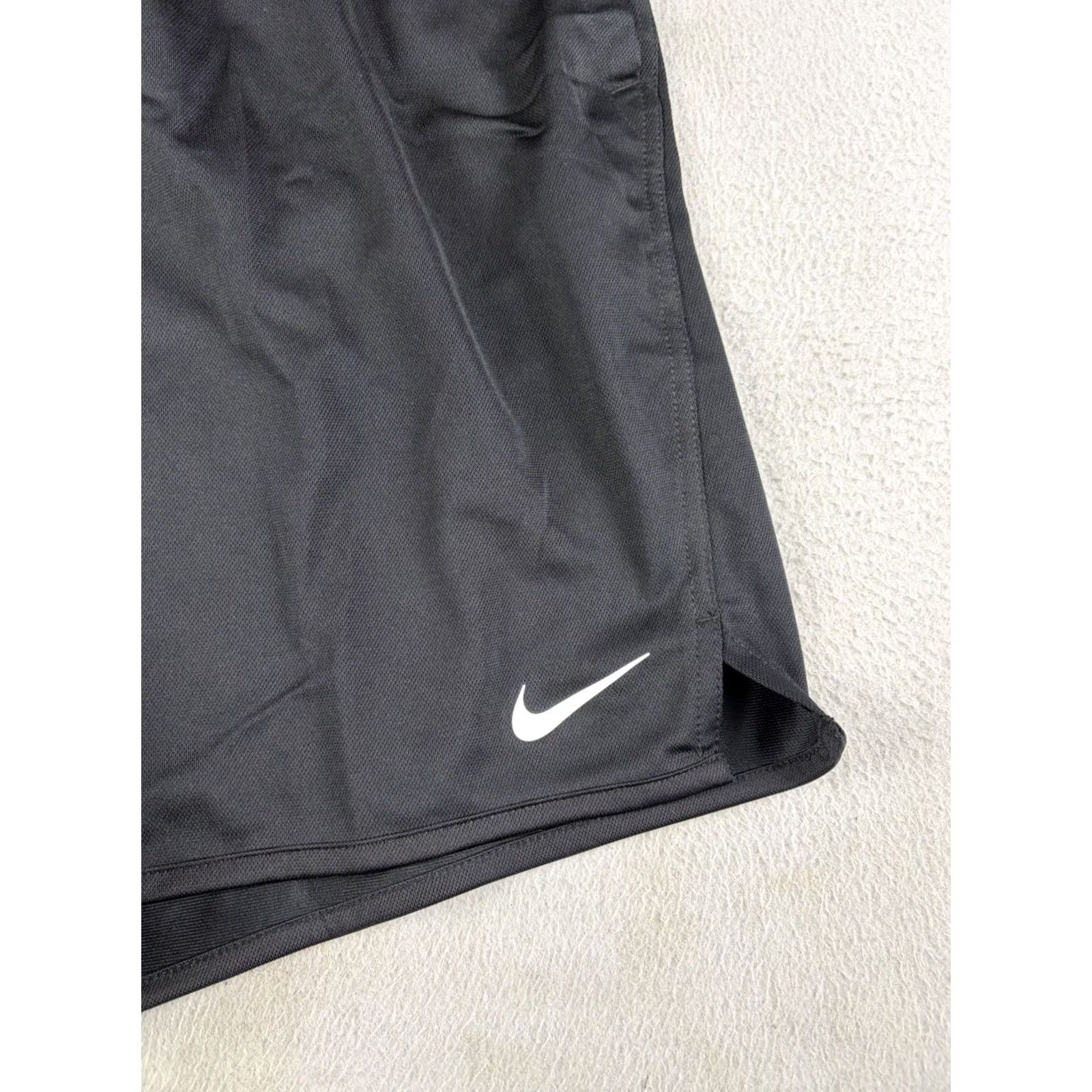 Nike Nike Shorts Men’s XL Black Training Gym Performance Swoosh NEW Size US 36 / EU 52 - 2 Thumbnail