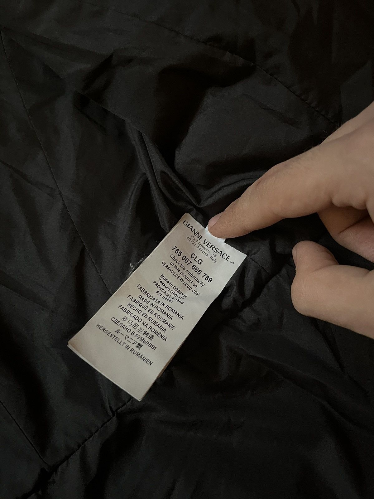Versace Versace Down Jacket Vintage Rare Gianni Versace Size XL / US 12-14 / IT 48-50 - 13 Thumbnail