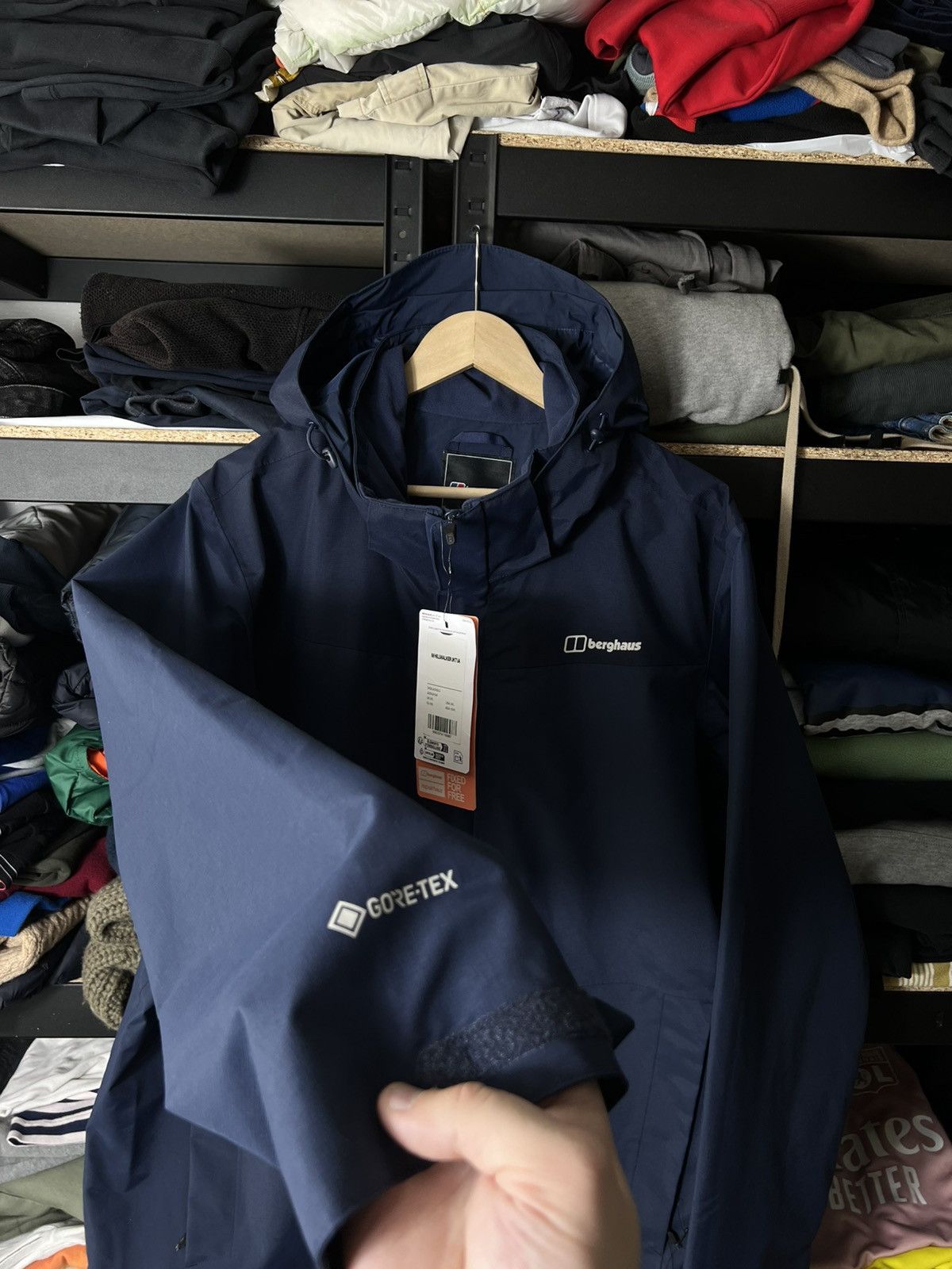 Berghaus Berghaus Gore-Tex Waterproof Jacket Size XXL Hooded Outdoor Size US XXL / EU 58 / 5 - 3 Thumbnail