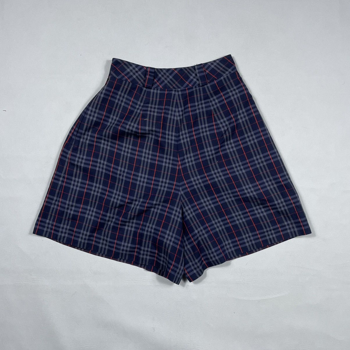 Burberry BURBERRY BLUE PLAID SHORT Size 27" / US 4 / IT 40 - 8 Thumbnail