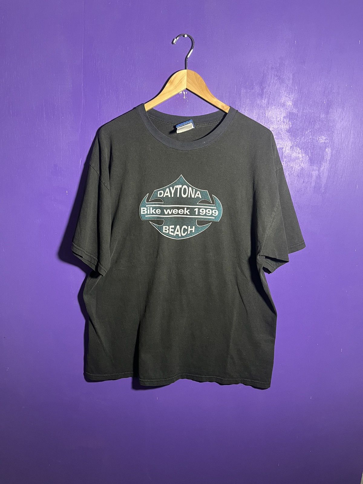 Vintage 1999 Daytona bike week endangered t-shirt