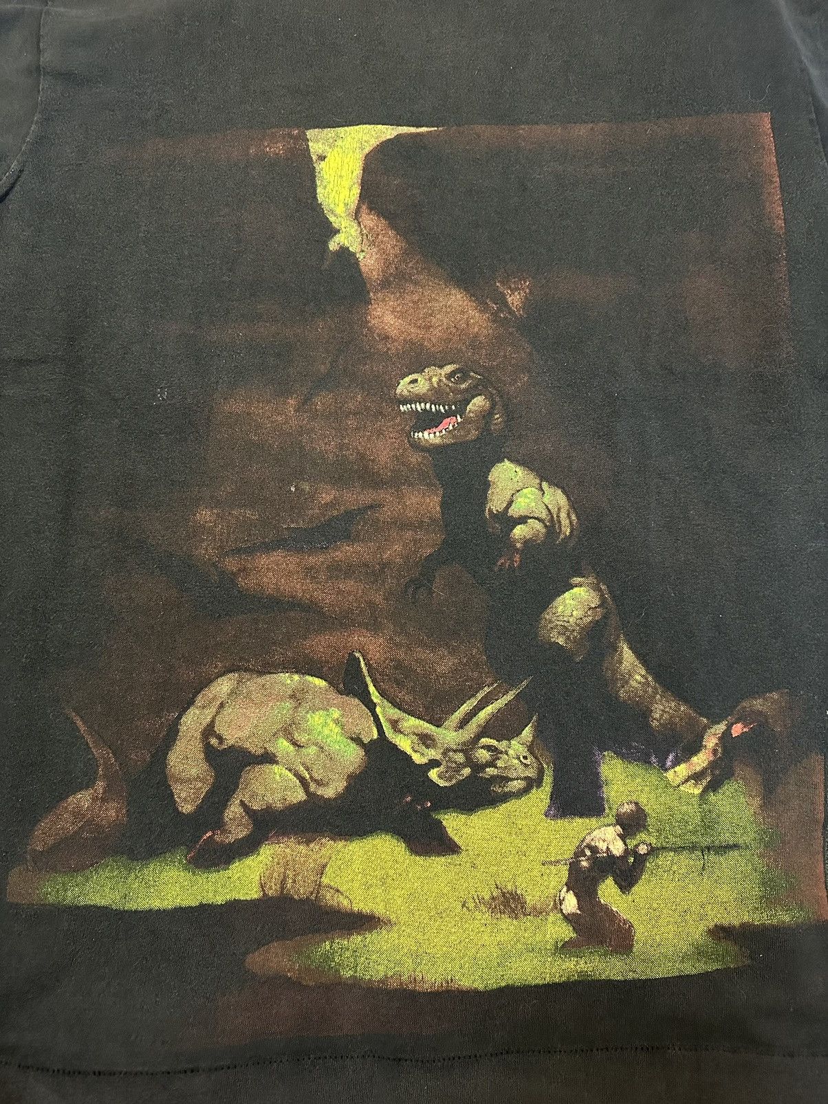 Vintage VERY RARE MISSED PRINT FRANK FRAZETTA 1993 Size US L / EU 52-54 / 3 - 1 Thumbnail