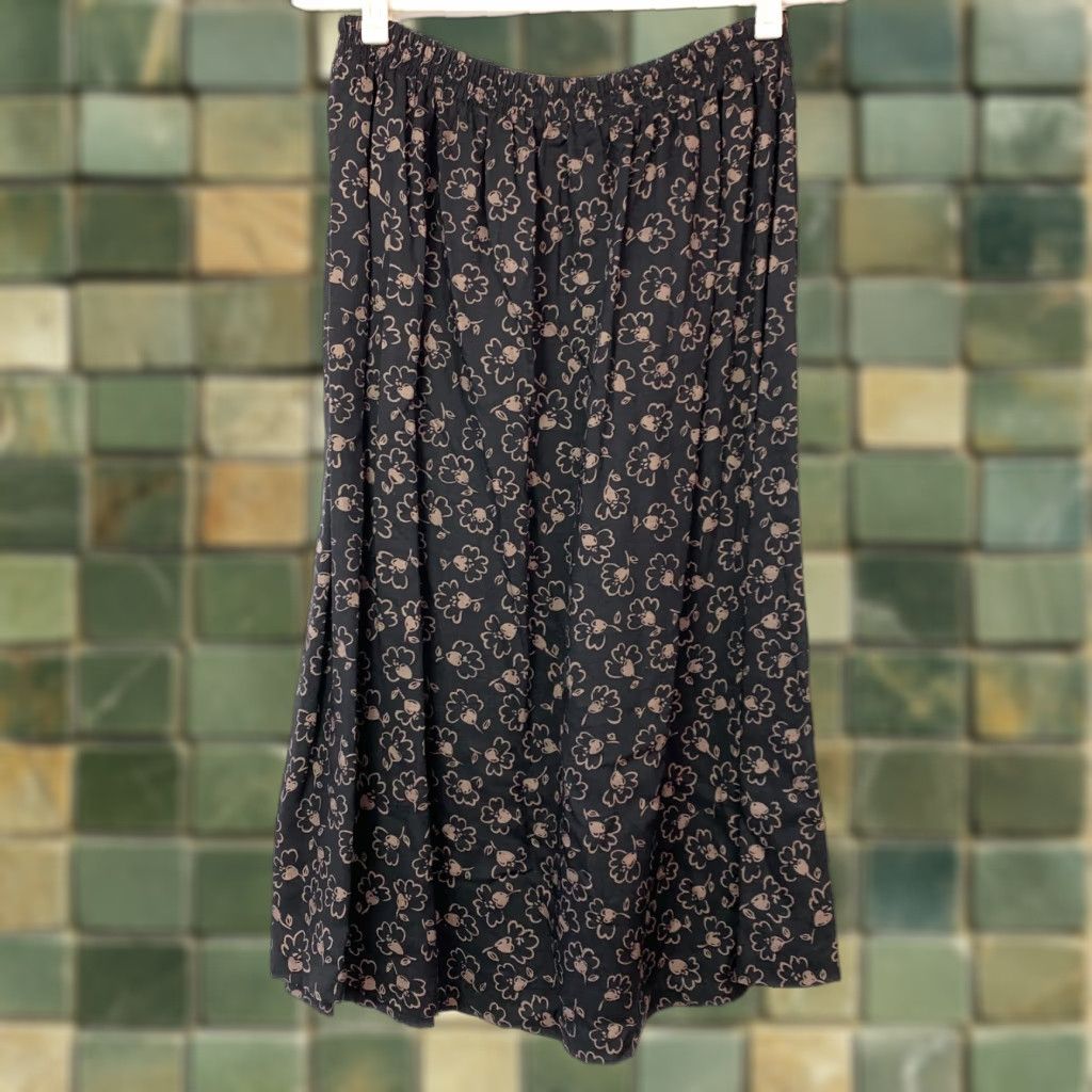 Vintage VINTAGE Honors Black Brown Floral Long Skirt S 90s 1990s 100% Rayon Elastic Waist Womens Size 28" / US 6 / IT 42 - 1 Thumbnail