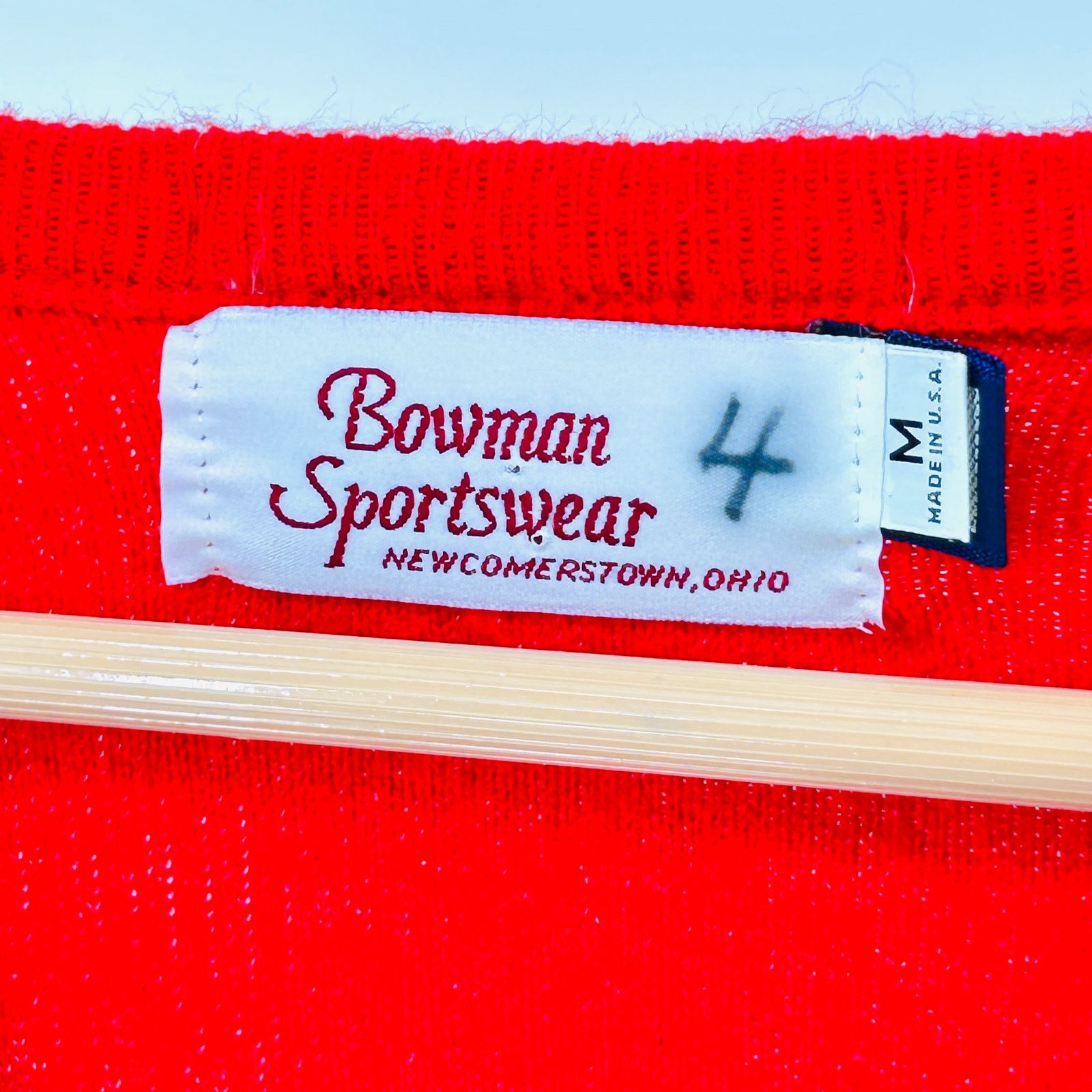 Vintage Vintage 70s Red Collegiate Tiger V-Neck Sweater Size US M / EU 48-50 / 2 - 4 Thumbnail