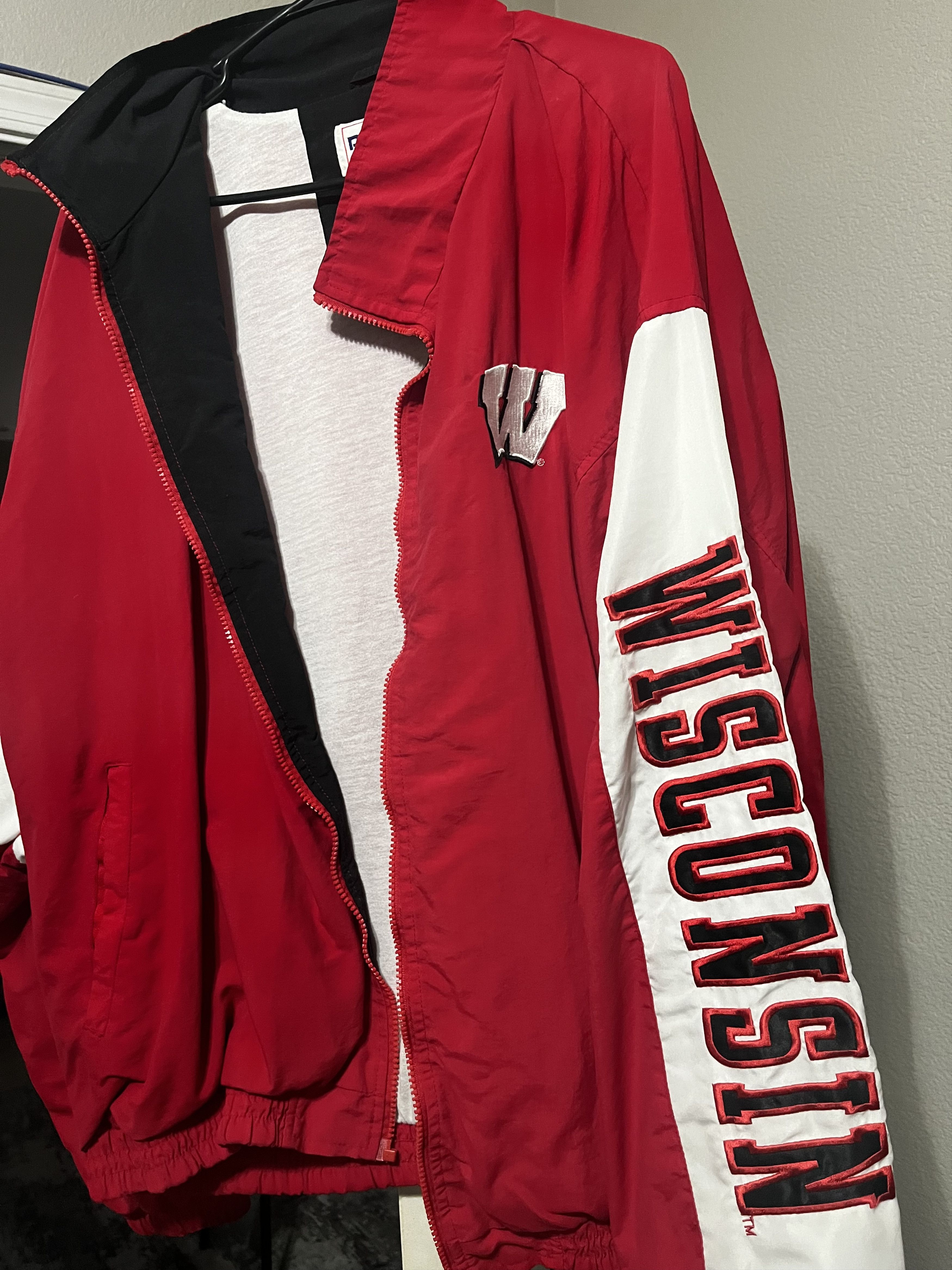 Vintage Reebok X Wisconsin Coat (90s -2000s) Size US XL / EU 56 / 4 - 1 Thumbnail