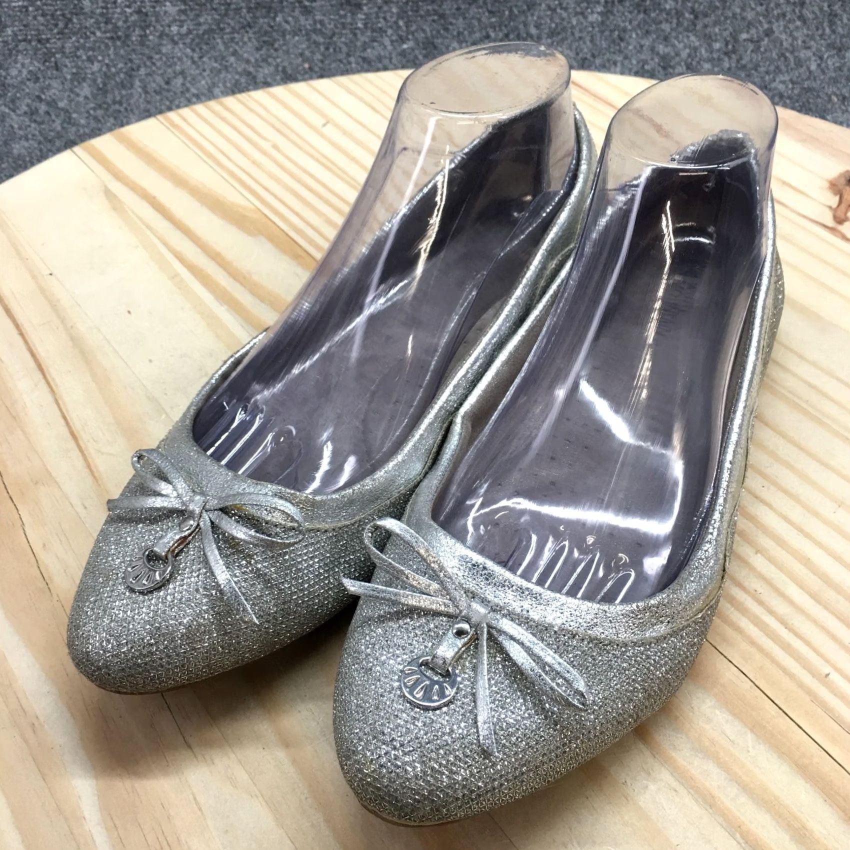 Vintage White Mountain Shoes Womens Cece Ballet Flats Silver Fabric Casual Low Top 9.5 M/US Size L / US 10 / IT 46 - 4 Thumbnail