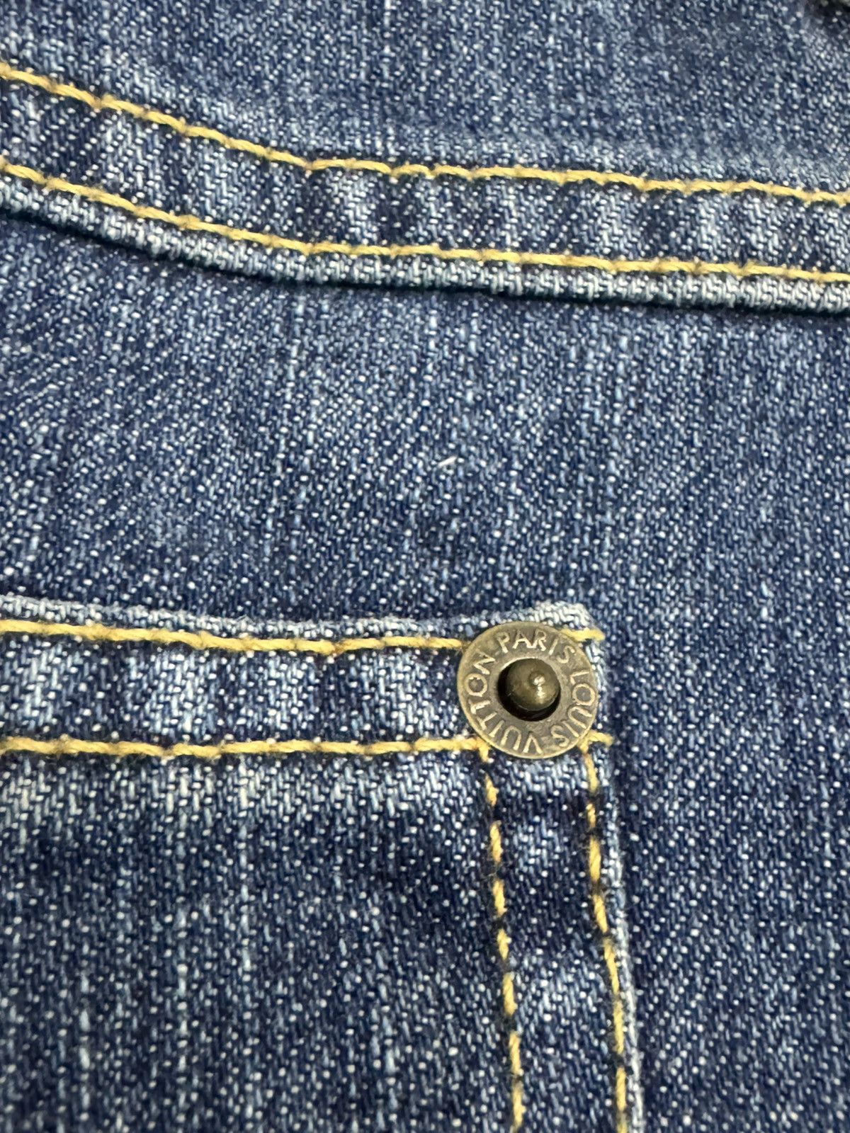 Louis Vuitton vintage LV jeans made in Italy Size US 29 - 22 Thumbnail