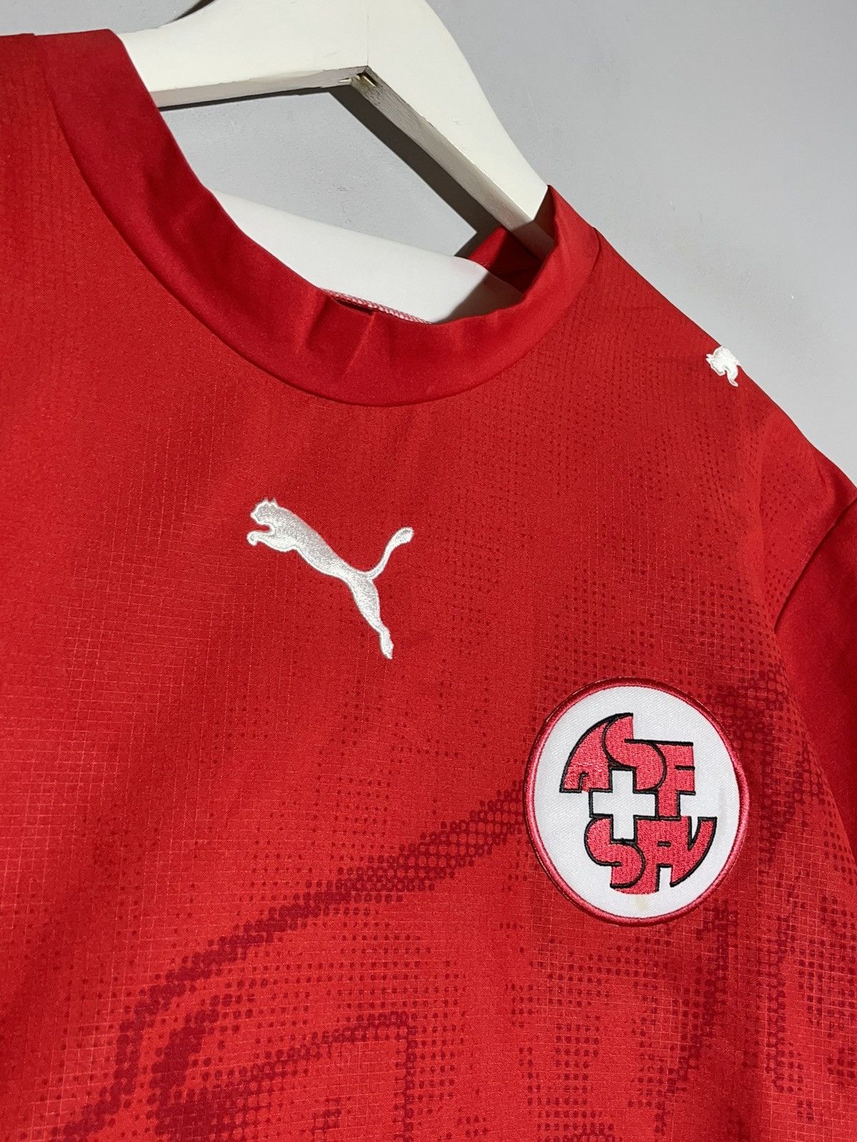 Puma × Vintage National Team Switzerland Puma 2006 Home Vintage Jersey Size US XL / EU 56 / 4 - 3 Thumbnail