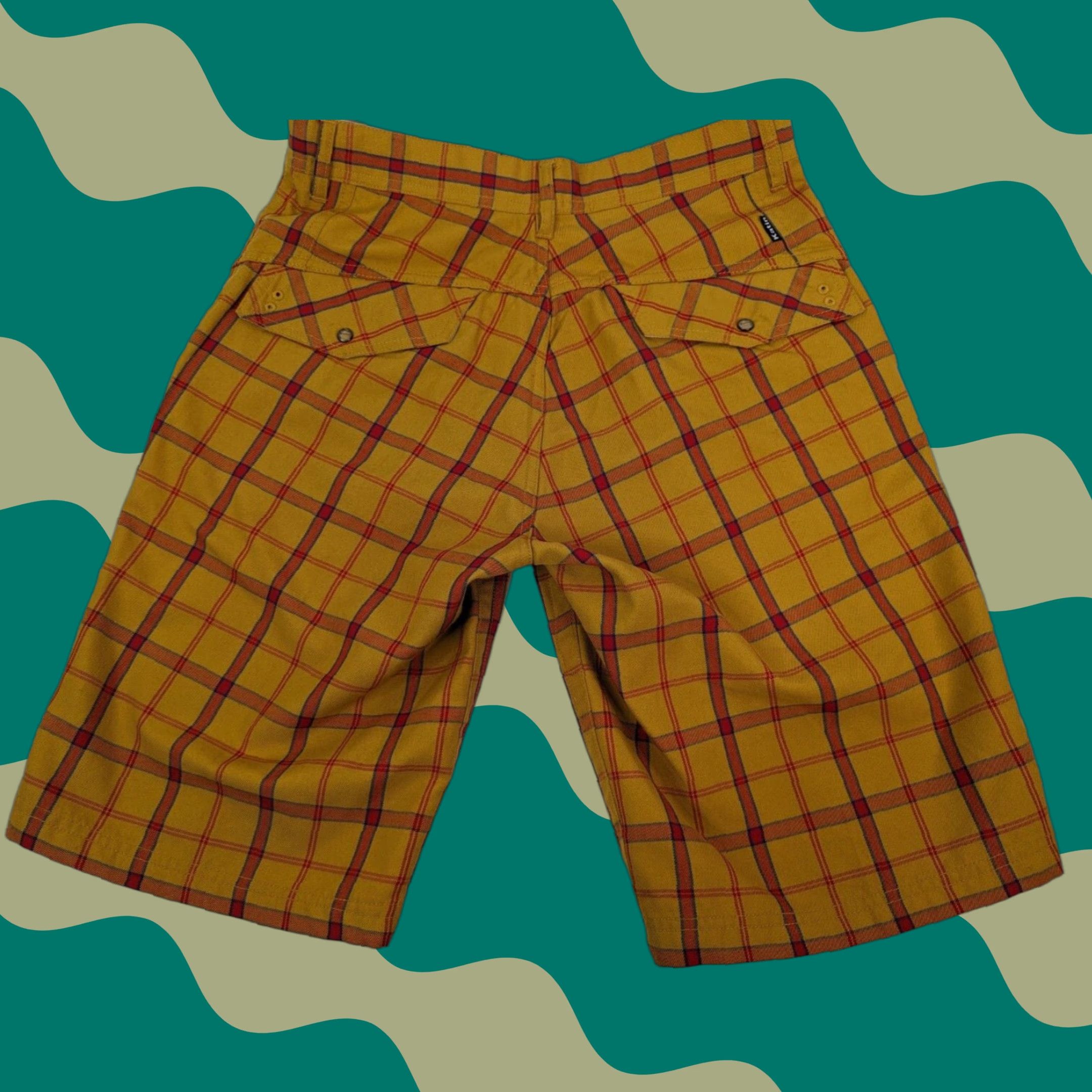 Katin Katin Chino Shorts Men's Size 31 Plaid Yellow Red Beach Beachwear Casual Flat Front Pockets Vintage No (adjusted for clarity) Size US 31 - 1 Thumbnail