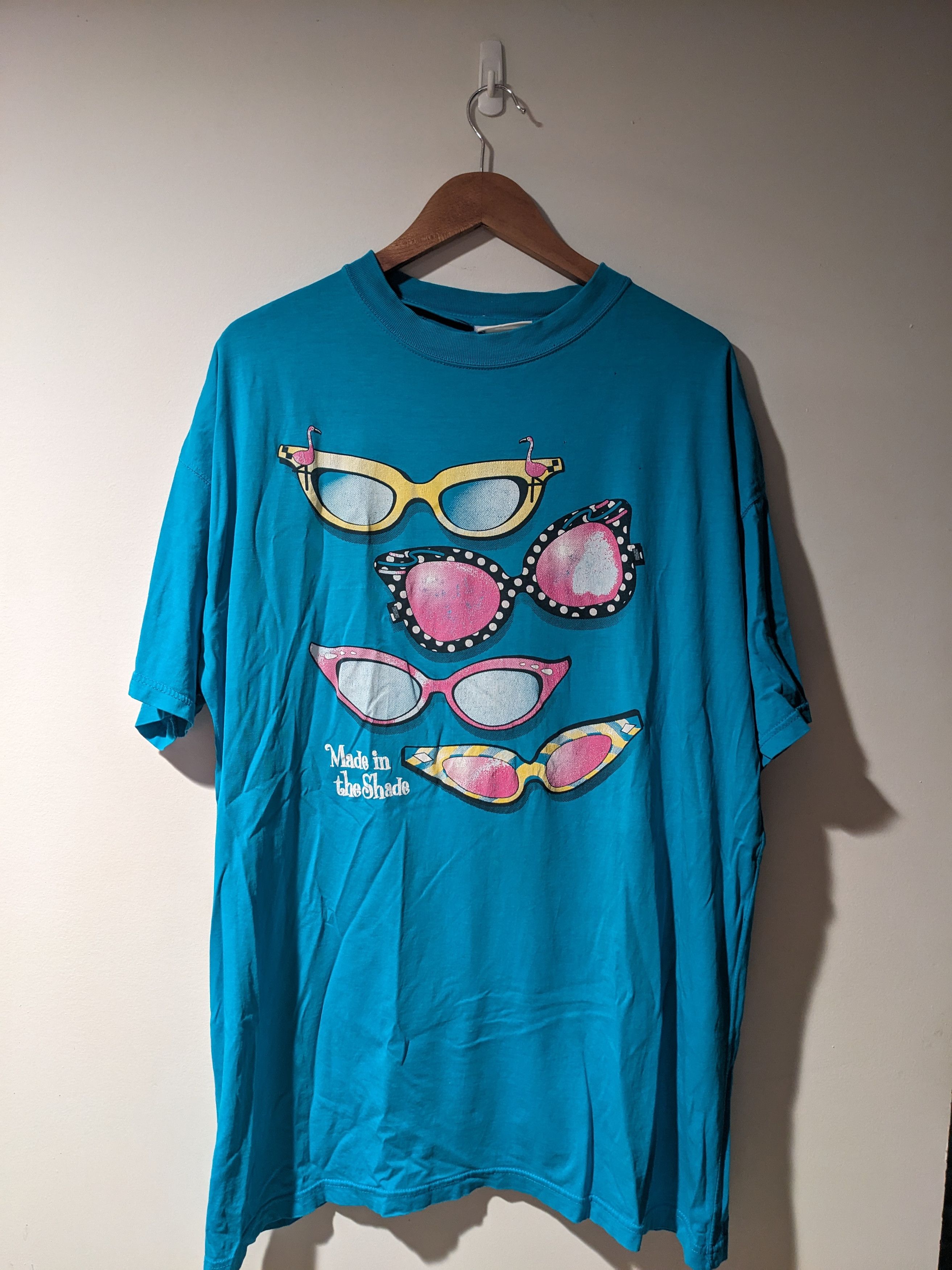 Other Vintage 90s Made in the Shade Sun Glasses Beach T-Shirt Size US XXL / EU 58 / 5 - 1 Thumbnail