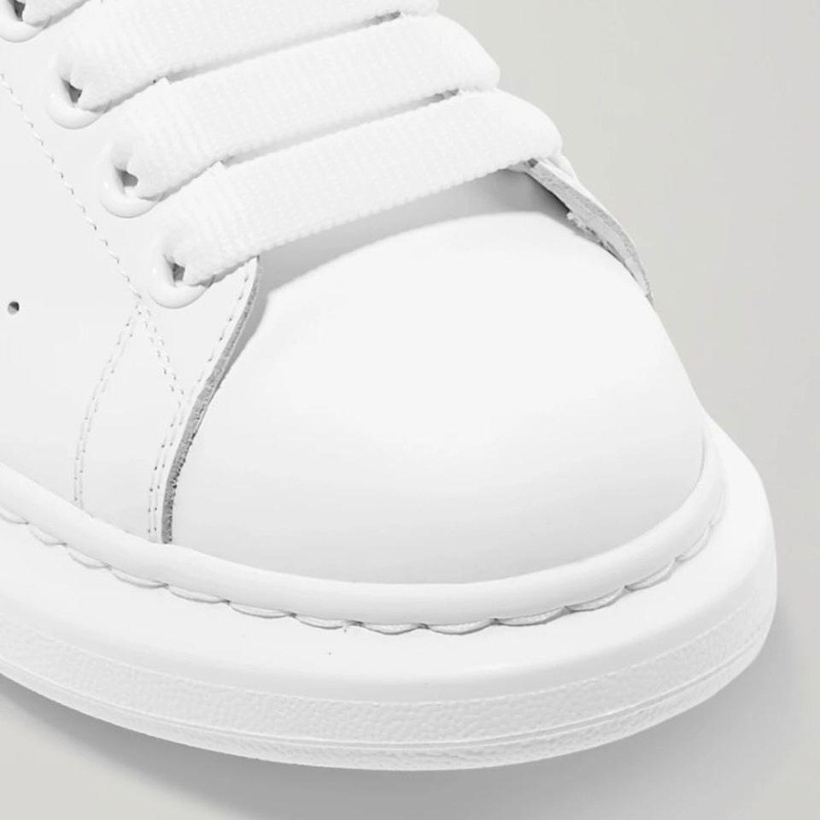 Alexander McQueen ALEXANDER MCQUEEN Oversized leather and suede sneakers 41.5 Size US 11.5 / IT 41.5 - 4 Thumbnail