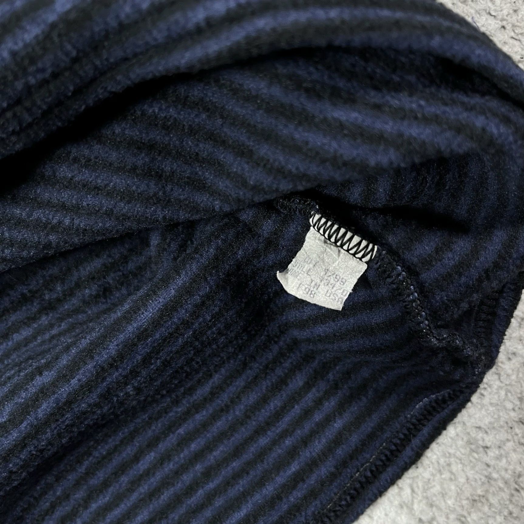 Patagonia Patagonia Capilene 1/4 Zip Mens L Blue Stripe Pullover Fleece VTG 1998 USA Windbreaker 90s Size US L / EU 52-54 / 3 - 5 Thumbnail
