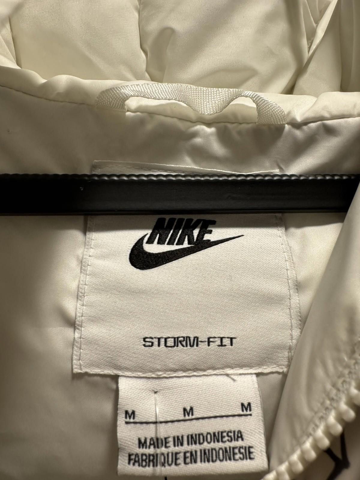 Nike Nike Bold School Primaloft Storm Fit Puffer Jacket White Men Size US M / EU 48-50 / 2 - 5 Thumbnail