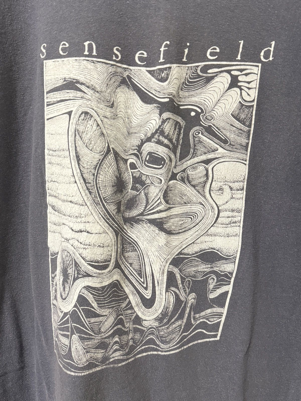 Band Tees SENSE FIELD killed for less Size US XL / EU 56 / 4 - 2 Thumbnail