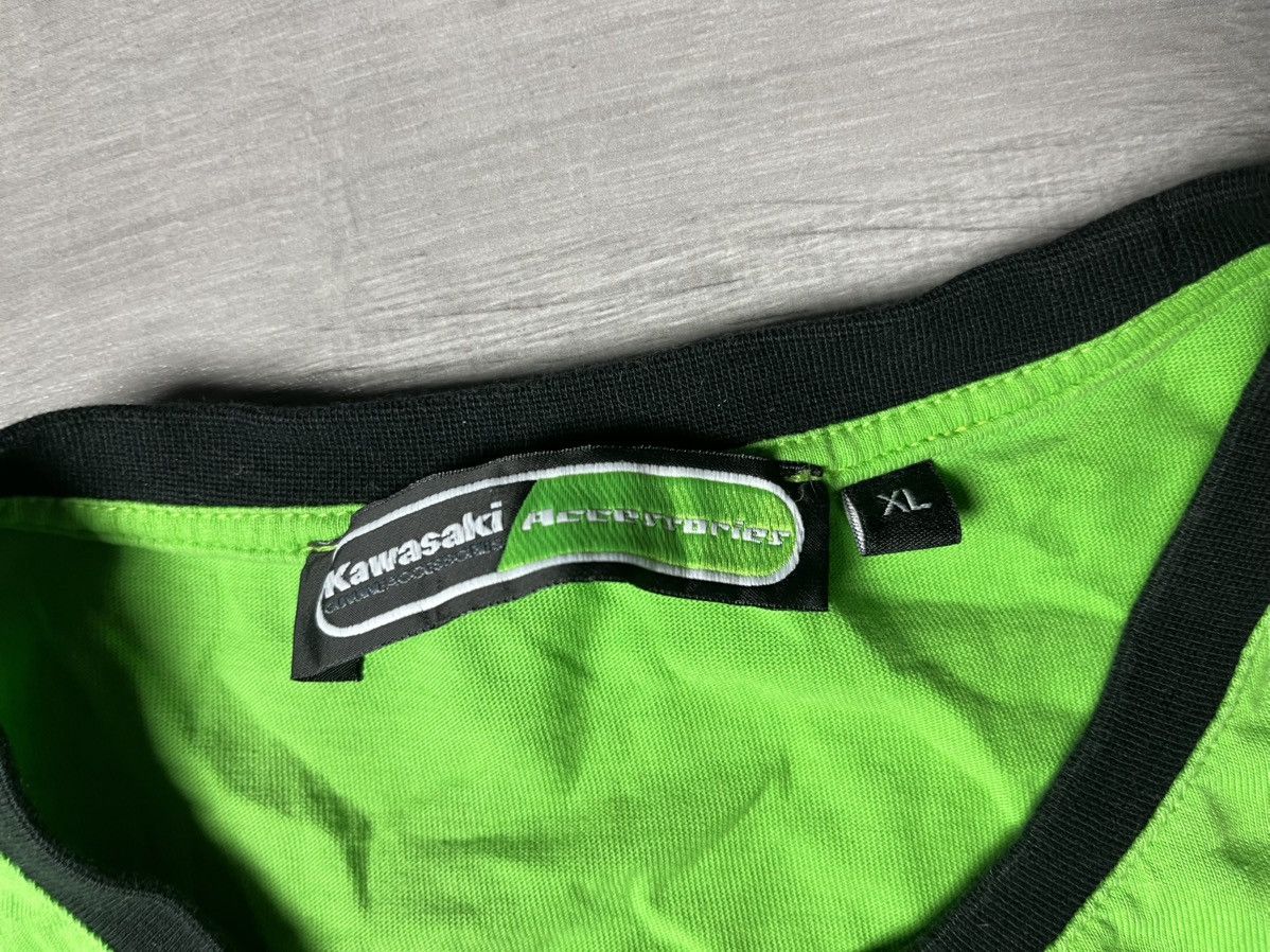 Formula 1 Kawasaki racing motorcycle Tshirt size XLarge Size US XL / EU 56 / 4 - 4 Thumbnail