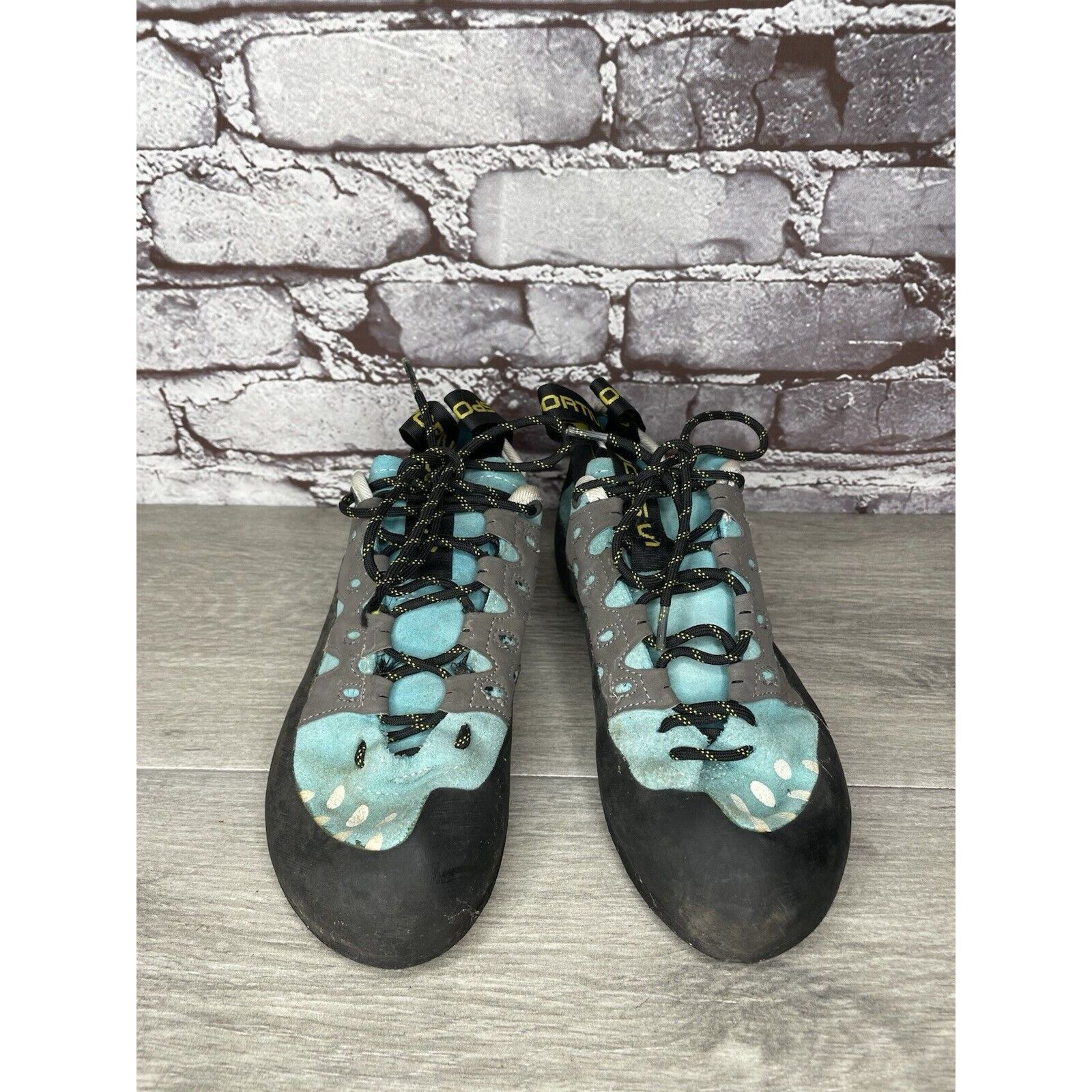 La Sportiva La Sportiva Tarantulace Rock Climbing Blue Gray Lace Up Shoe Size US 6 / EU 39 - 2 Thumbnail