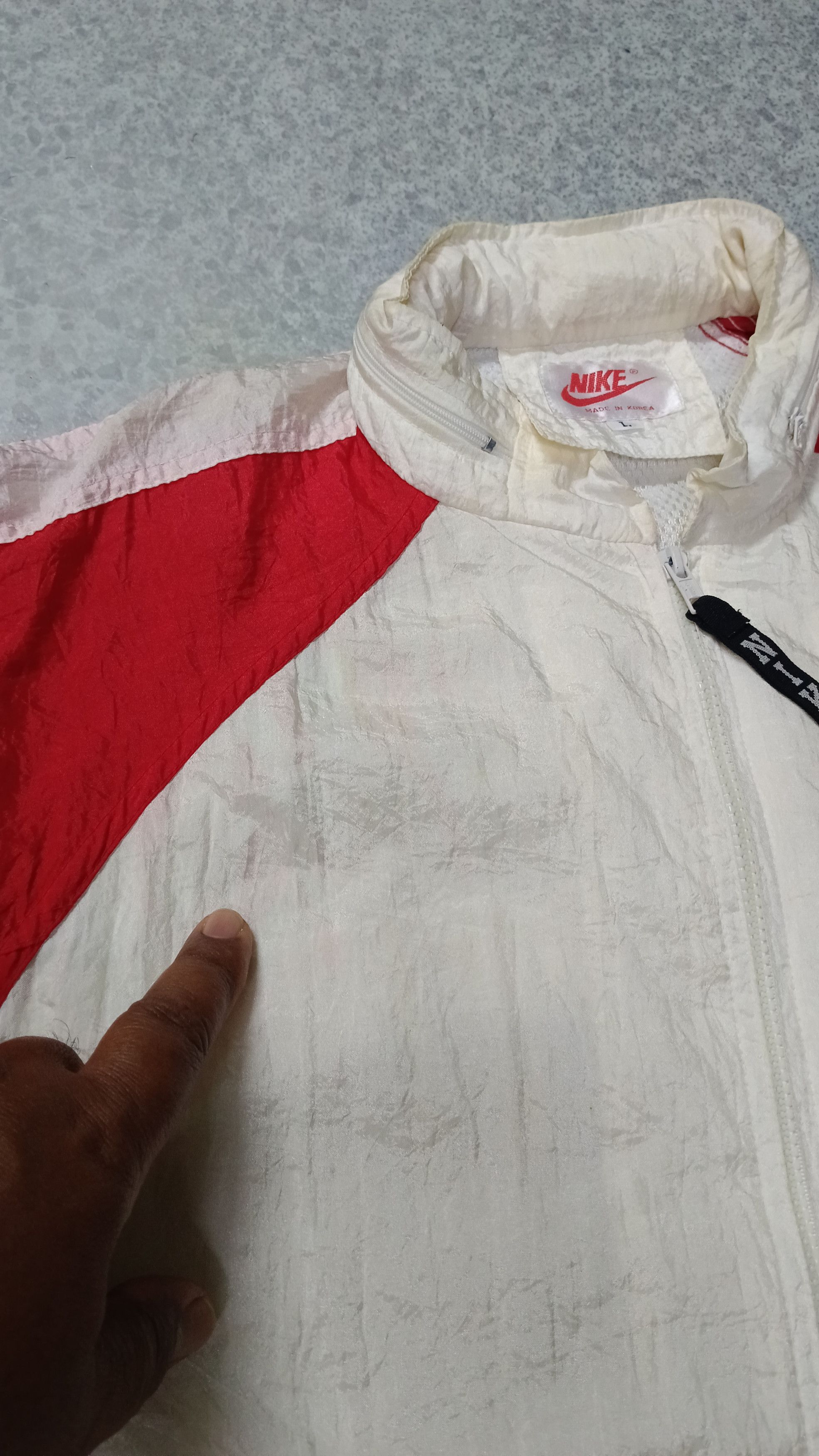 Nike × Vintage Vintage Nike Distressed Windbreaker Size US L / EU 52-54 / 3 - 9 Thumbnail