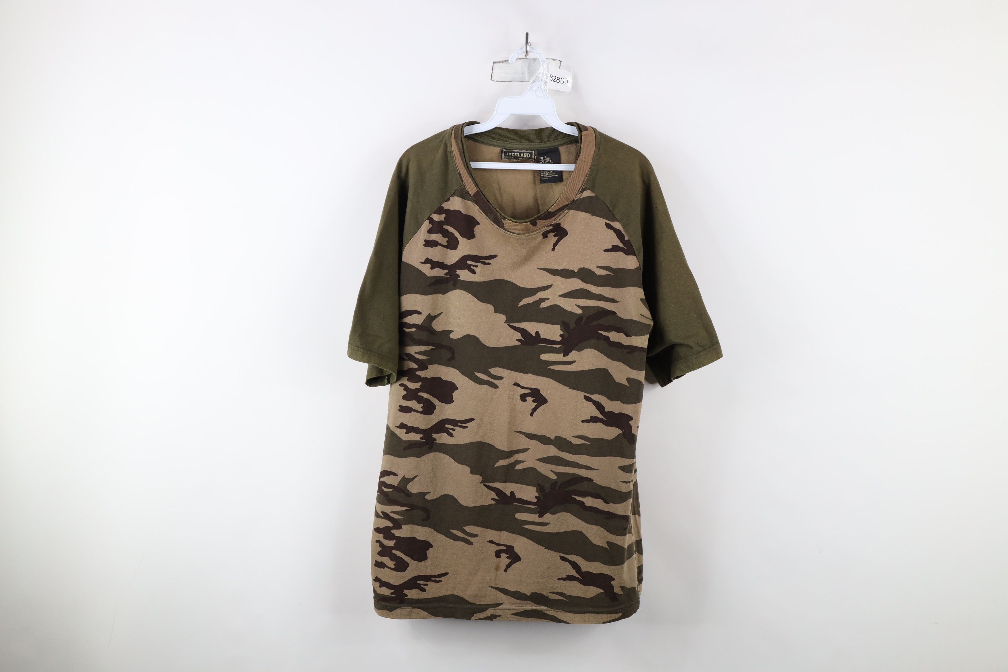 Vintage Vintage 90s Streetwear Camouflage Short Sleeve T-Shirt Size US L / EU 52-54 / 3 - 1 Thumbnail