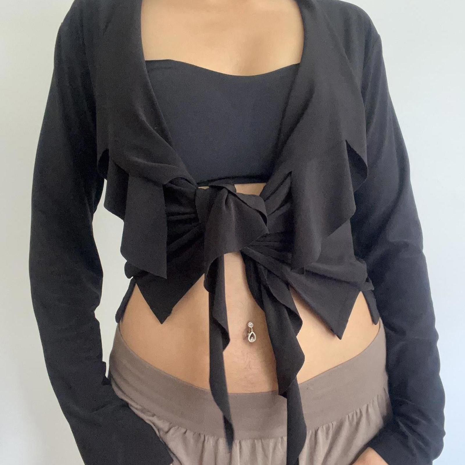 Other Black long sleeve wrap top with ruffle detail #goth #grunge Size M / US 6-8 / IT 42-44 - 2 Thumbnail