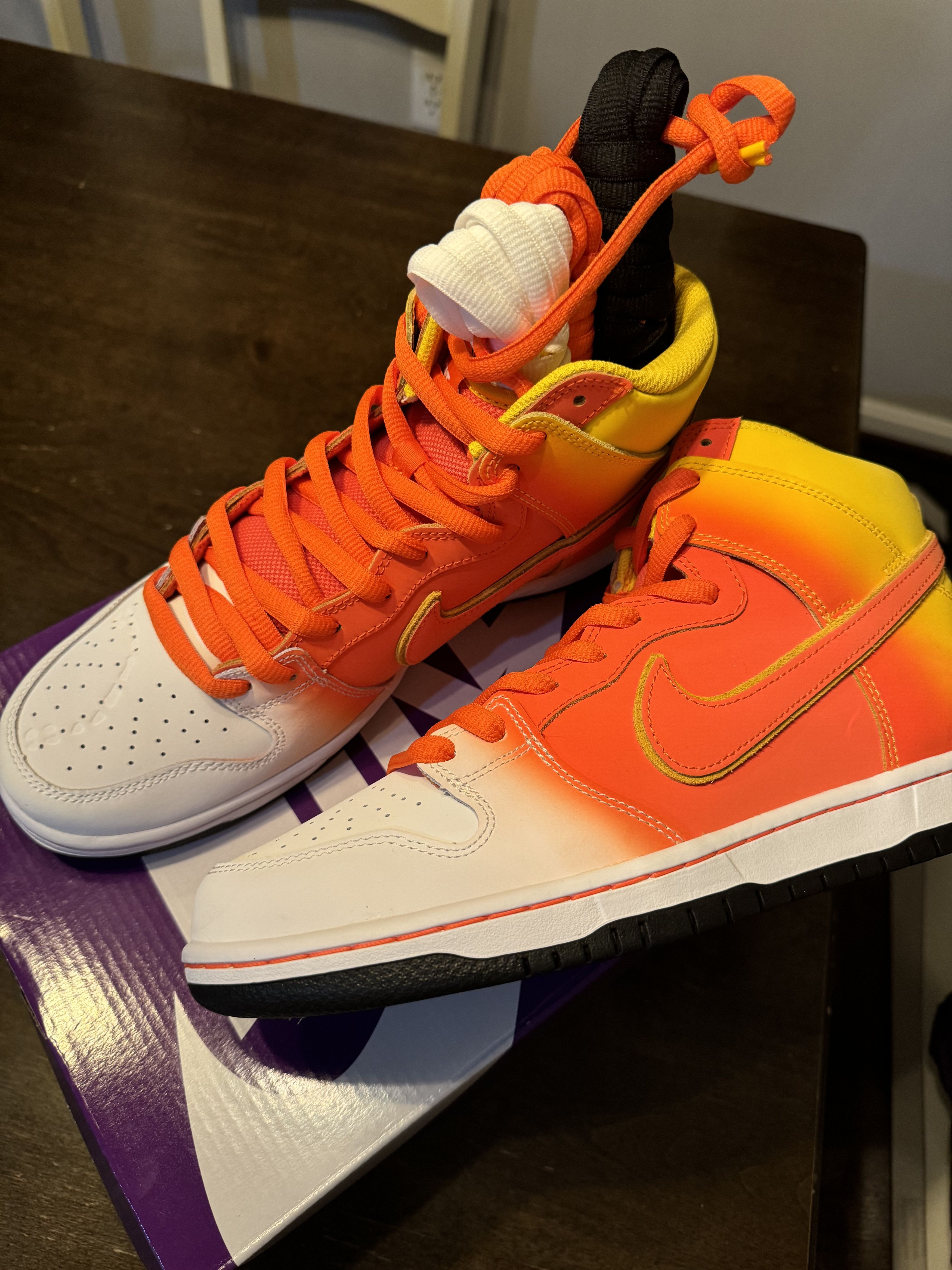 Nike Nike SB Dunk High Sweet Tooth Candy Corn Size US 10 / EU 43 - 1 Thumbnail