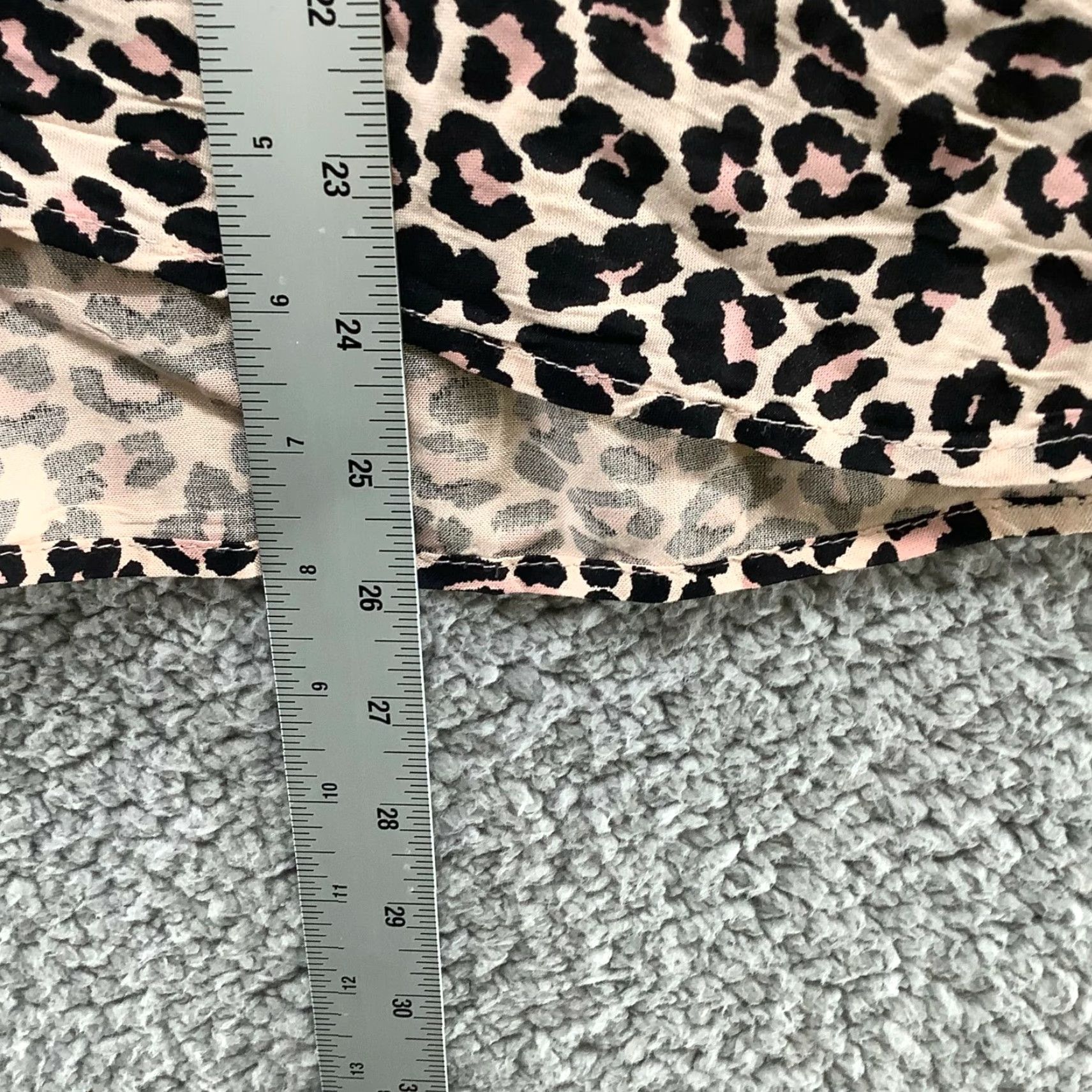 Vintage C&C California Leopard Print Pink Popover Top Womens M Roll Tab Twist Front NWT Size M / US 6-8 / IT 42-44 - 4 Thumbnail