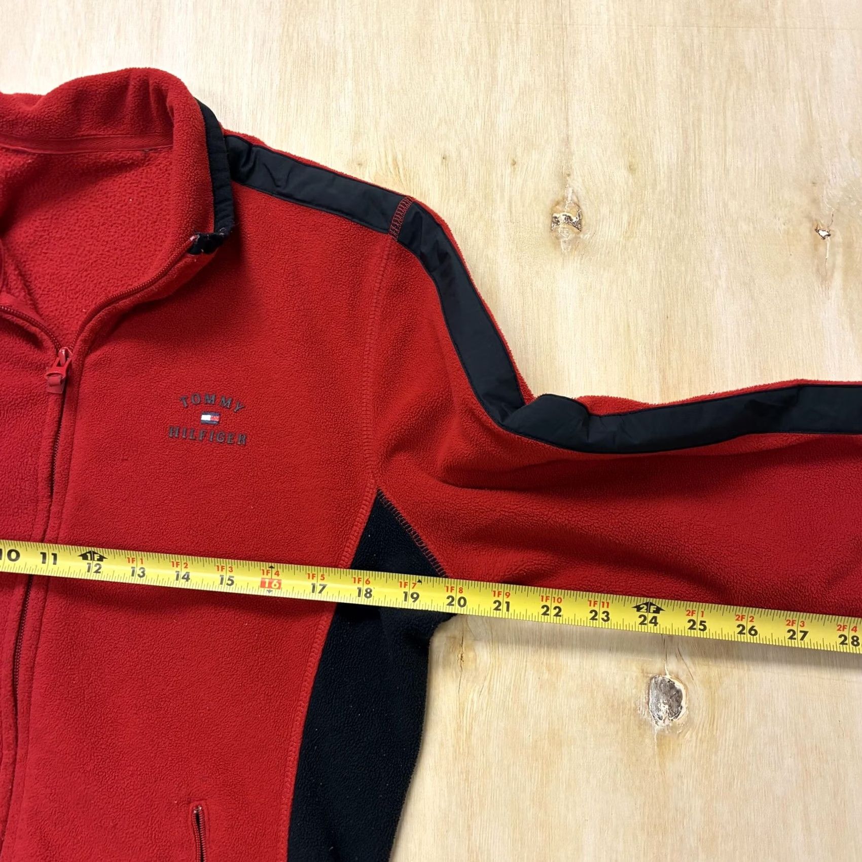 Tommy Hilfiger VINTAGE Tommy Hilfiger Jacket Mens Large Red Fleece Windbreaker Full Zip Size US L / EU 52-54 / 3 - 7 Thumbnail