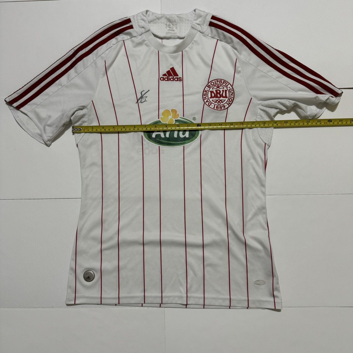 Adidas × Vintage Adidas Denmark 2008/10 DBU Away Football Soccer Jersey Size US S / EU 44-46 / 1 - 3 Thumbnail