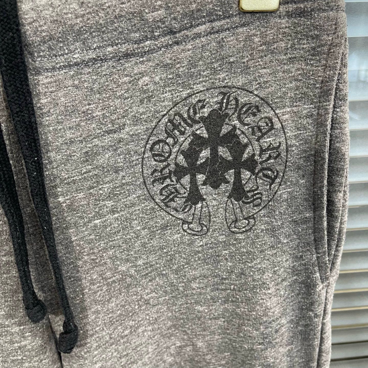 Chrome Hearts Chrome Hearts Classic Cross Script Sweatpants XS 99 New Size 25" / US 0 / IT 36 - 4 Thumbnail