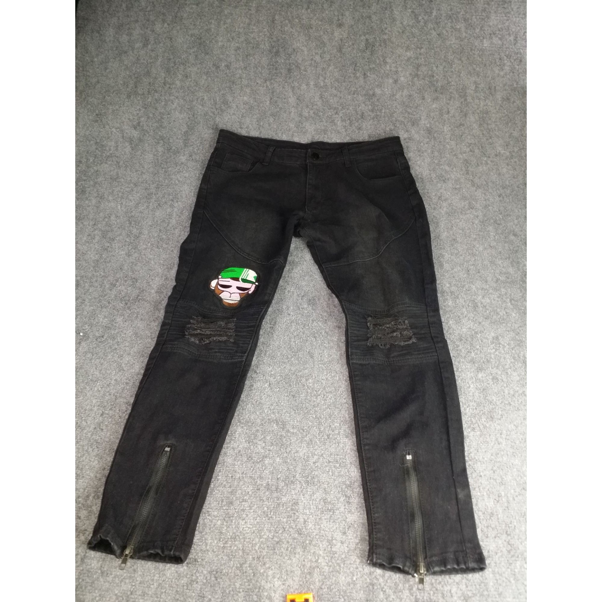The Unbranded Brand Bart Simpson Jeans Men Sz L Black Straight Leg Embroidered Z Size US 38 / EU 54 - 1 Thumbnail