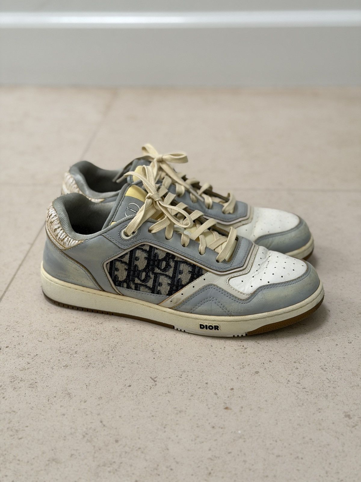 Dior DIOR - B27 low grey/white mens size 42 Size US 9.5 / EU 42-43 - 1 Thumbnail