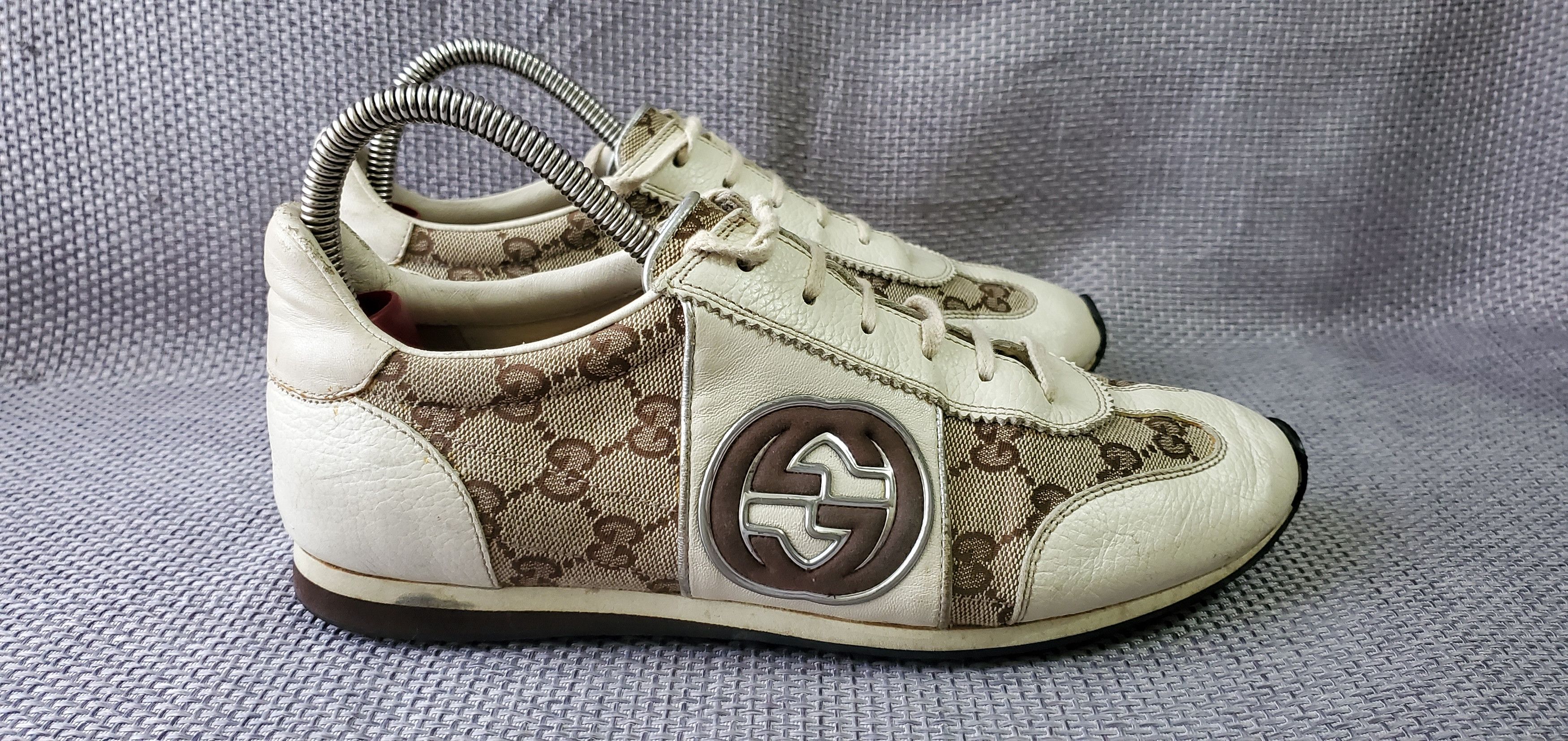 Gucci Gucci GG Canvas Lo Top Sneakers Size US 7 / EU 40 - 1 Thumbnail