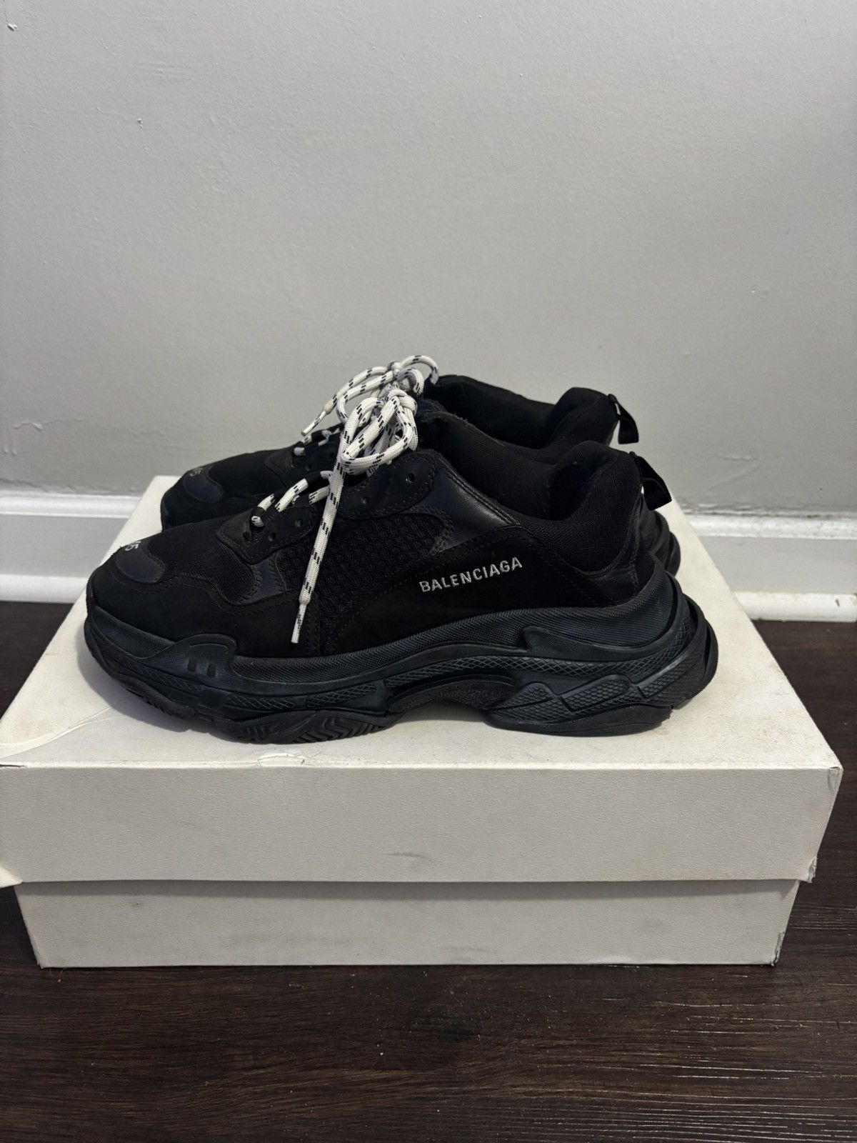 Balenciaga Balenciaga Triple S Size US 12 / EU 45 - 2 Thumbnail