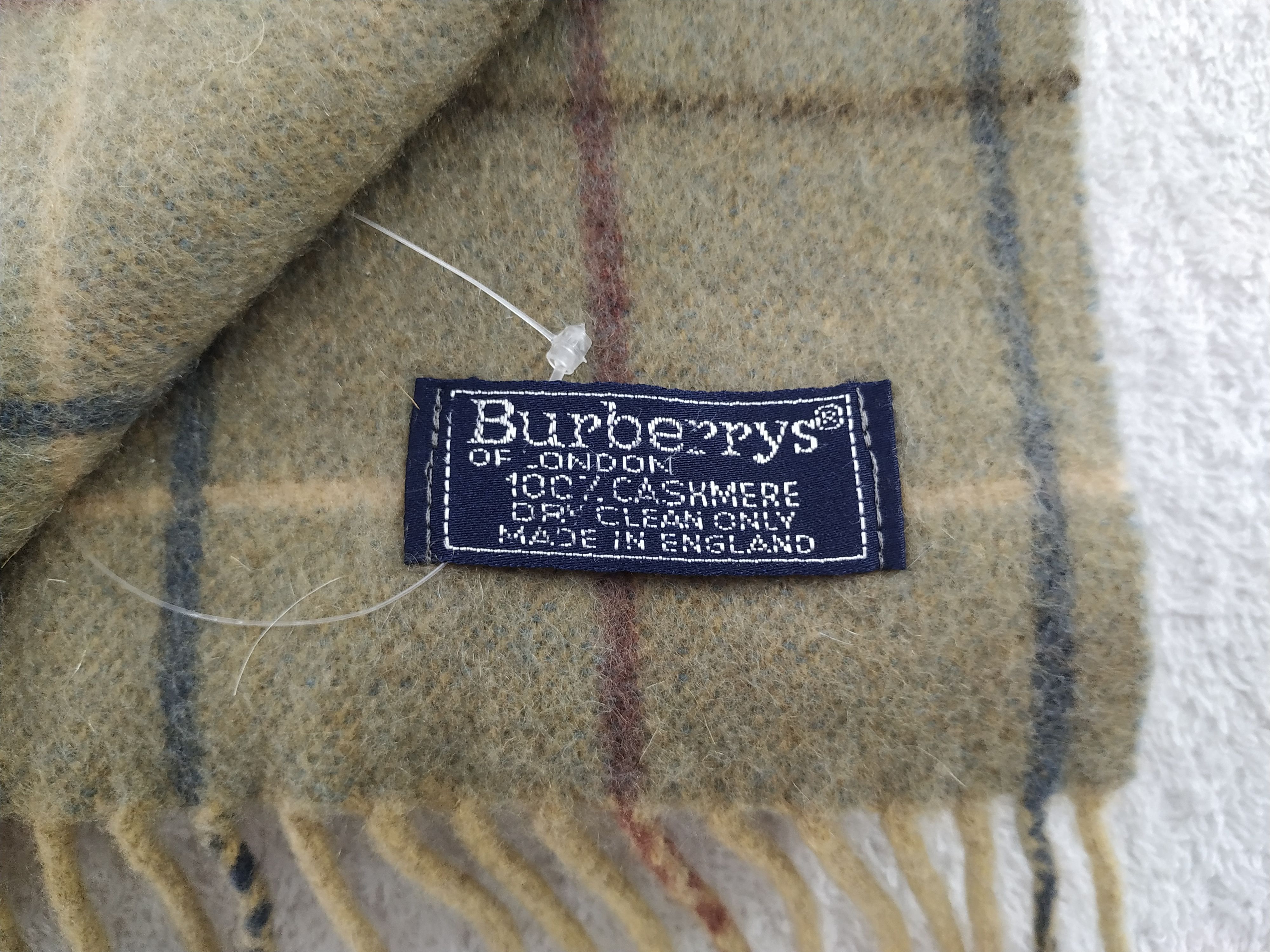 Burberry Vintage Burberry Scarf/Muffler/Neckwear MF482 Size ONE SIZE - 5 Thumbnail