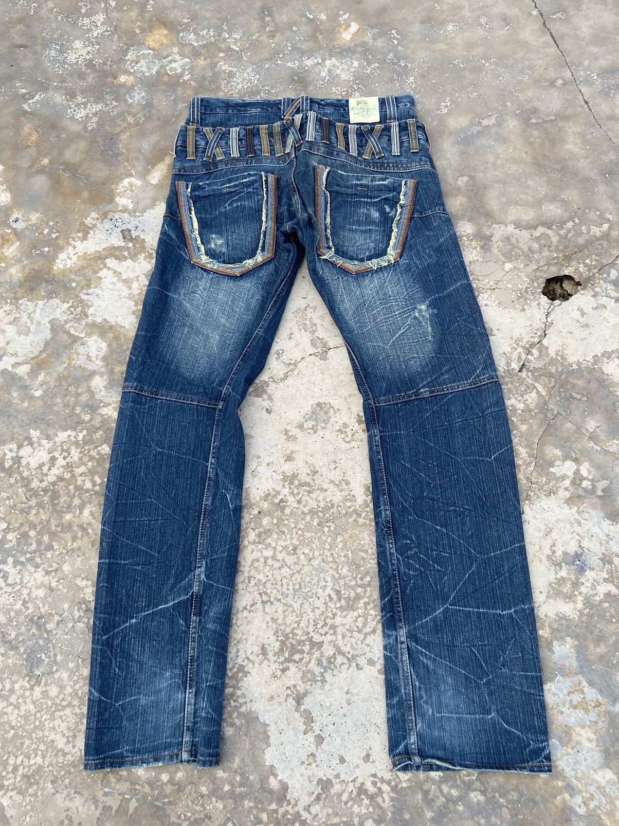 Japanese Brand Vintage Distressed Doubel Waist Dominate Handcraft Jeans Size US 33 - 1 Thumbnail