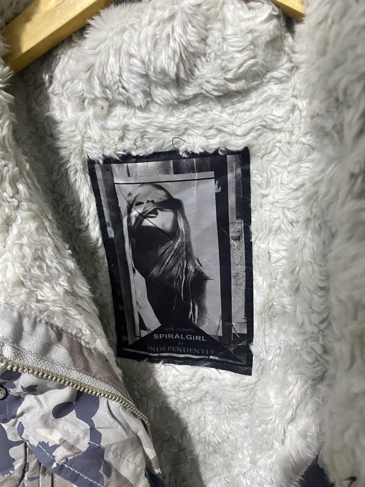 If Six Was Nine × Japanese Brand × Le Grande Bleu (L.G.B.) Spiralgirl For Independent faux fur zip up hoodie Size US L / EU 52-54 / 3 - 5 Thumbnail