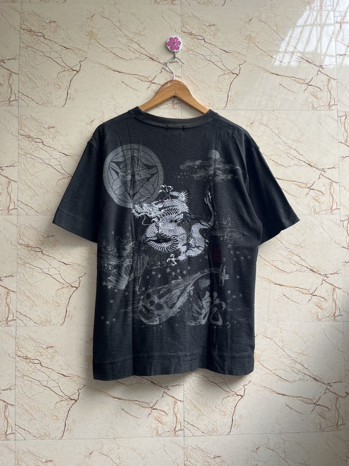 Japanese Brand Vintage Karakuri Tamashii Dragon embroidered Tee Size US L / EU 52-54 / 3 - 1 Thumbnail