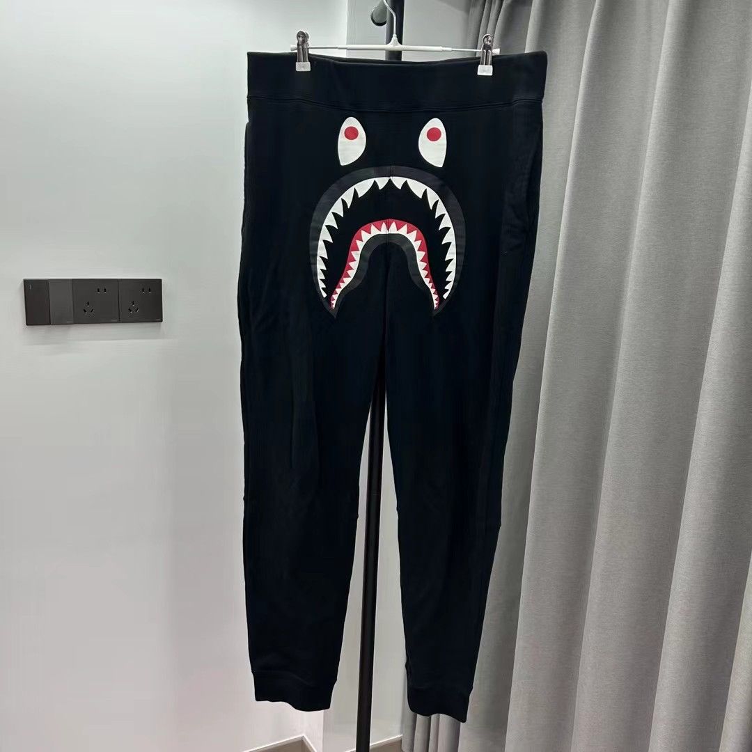Bape SHARK SWEAT PANT Size US 34 / EU 50 - 1 Thumbnail