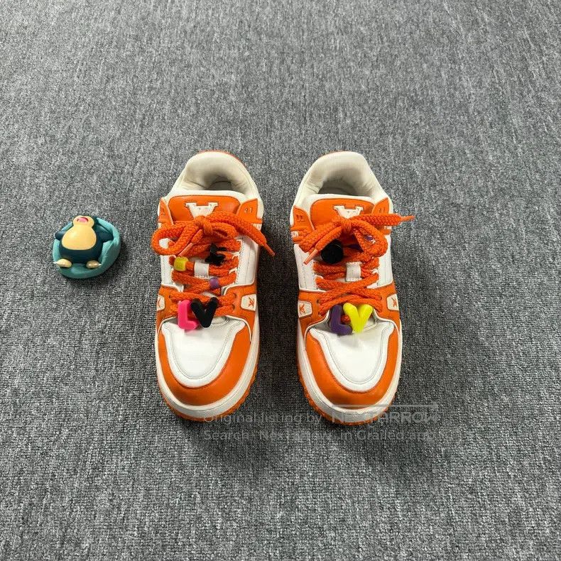 Louis Vuitton Louis Vuitton White Orange Small Fat Ding Casual Shoes Size US 10 / EU 43 - 2 Thumbnail