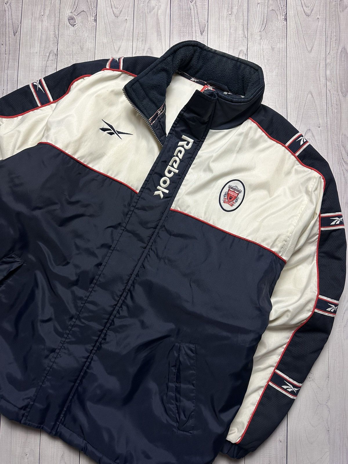 Reebok Vintage Reebok Liverpool soccer parka jacket size XL logo Size US XL / EU 56 / 4 - 4 Thumbnail