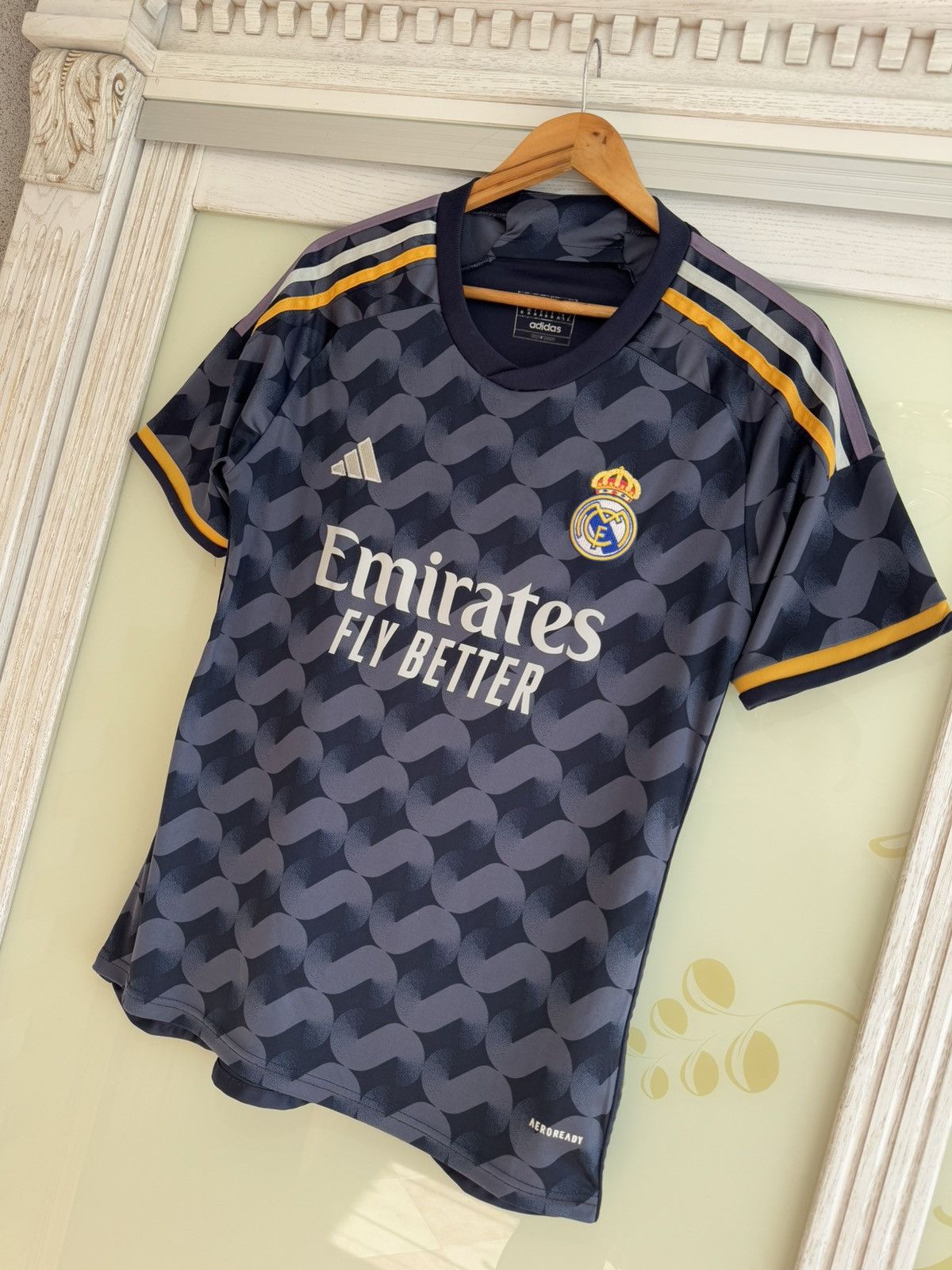 Adidas Bellingham #5 Real Madrid 2023-2024 Away Soccer Jersey Kit Size US M / EU 48-50 / 2 - 4 Thumbnail