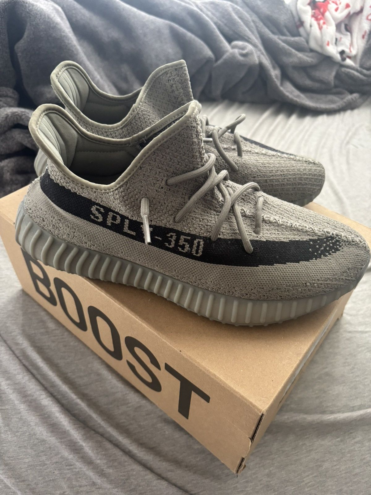 Yeezy Yeezy 350 Beige Size US 11 / EU 44 - 1 Thumbnail