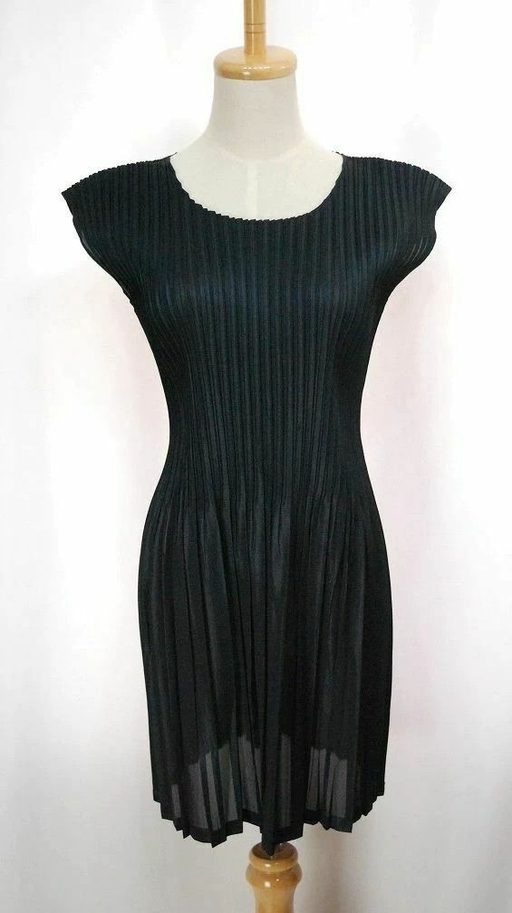 Issey Miyake issey miyake size:3 Black fly-sleeved cinched waist dress Size XXS / US 00 / IT 34 - 1 Thumbnail