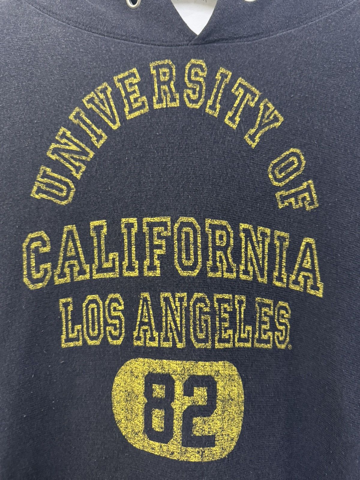 Champion 💥VINTAGE CHAMPIONS REVERSE WEAVE X UCLA HOODIE Size US M / EU 48-50 / 2 - 5 Thumbnail