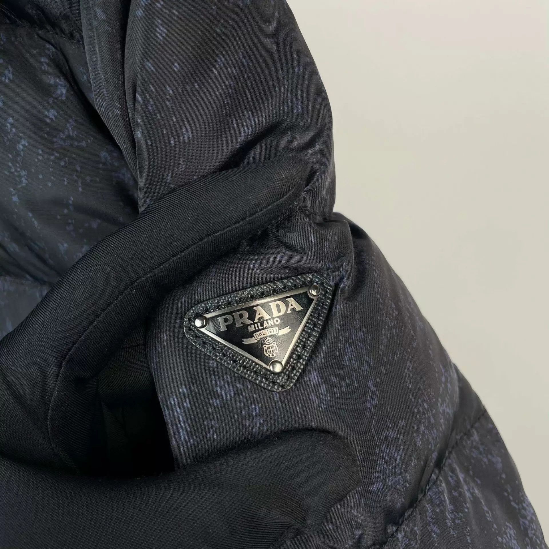 Prada PRADA Hooded Down Jacket Black Green Color Blocked Size 38 Size XS / US 0-2 / IT 36-38 - 3 Thumbnail