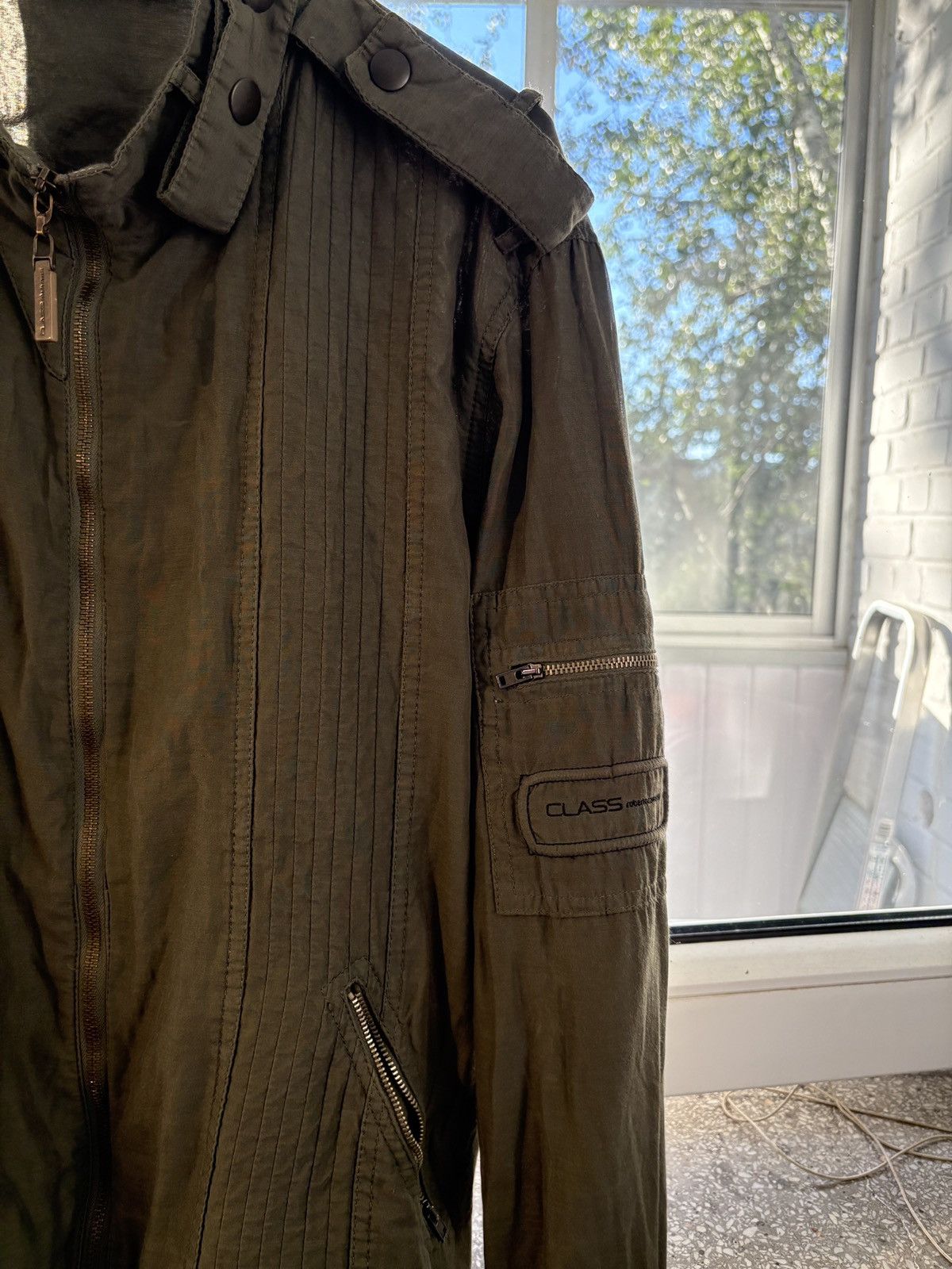 Roberto Cavalli early 2000s roberto cavalli class light jacket VINTAGE Size US M / EU 48-50 / 2 - 2 Thumbnail