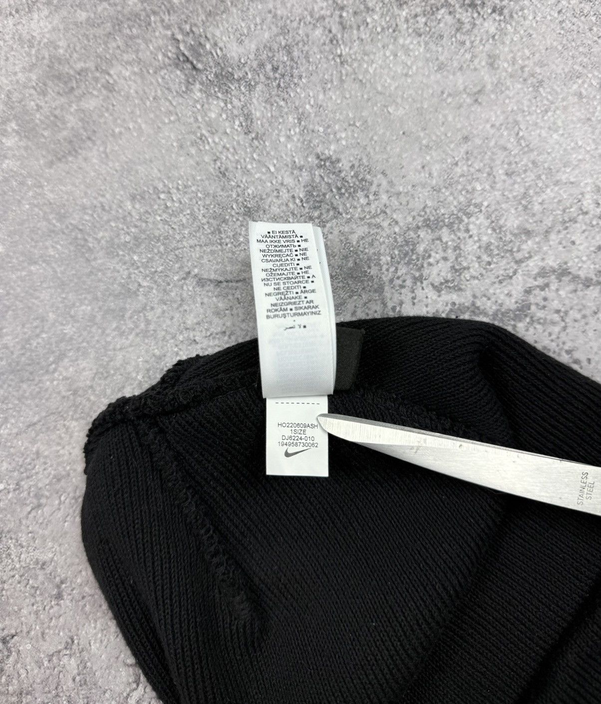 Nike Vintage Nike Beanie Hat Black Swoosh Logo Rare Cap Y2K Drill Size ONE SIZE - 14 Thumbnail
