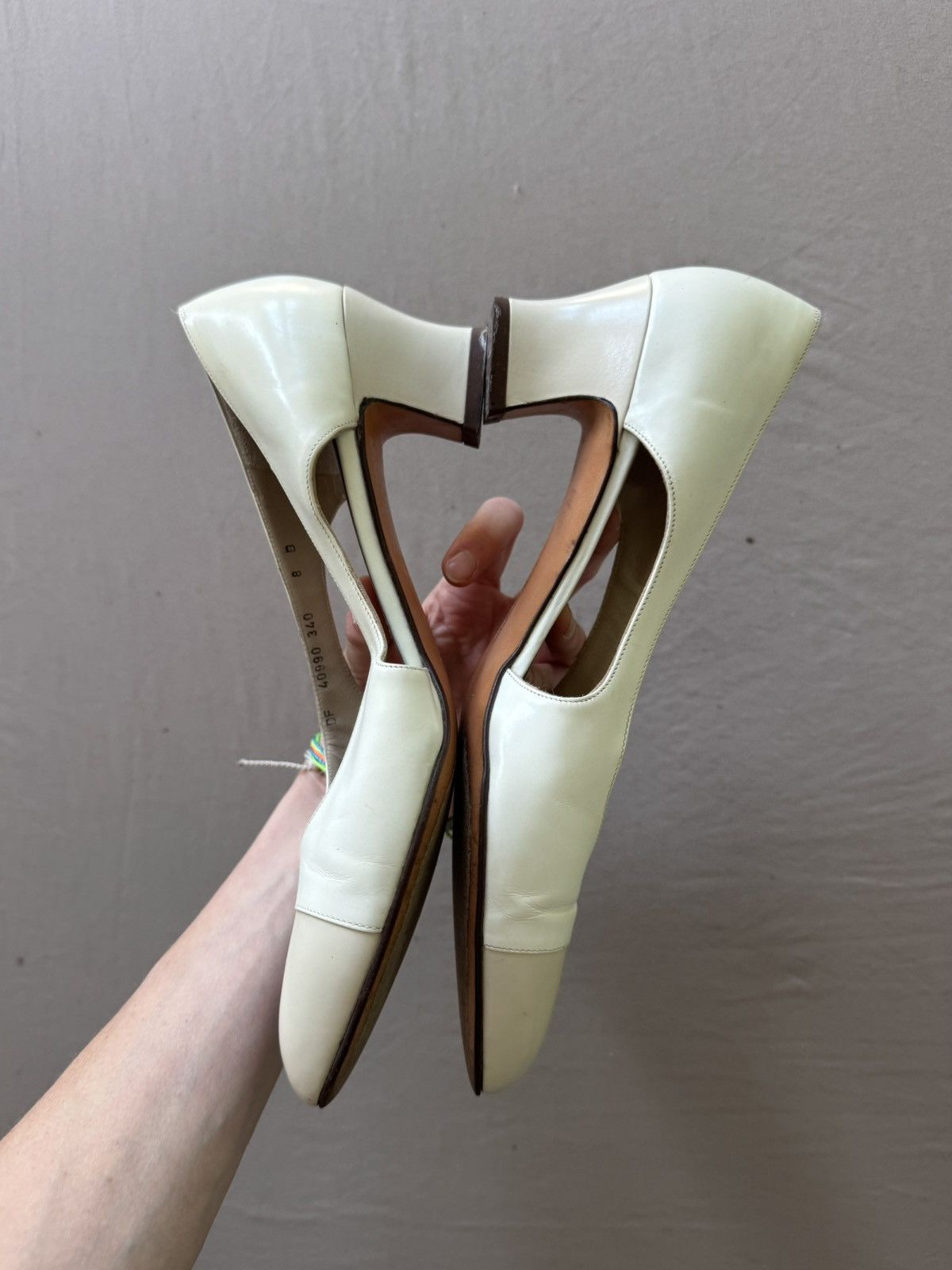 Salvatore Ferragamo Vintage Salvatore Ferragamo Leather Pumps Size US 8 / IT 38 - 3 Thumbnail