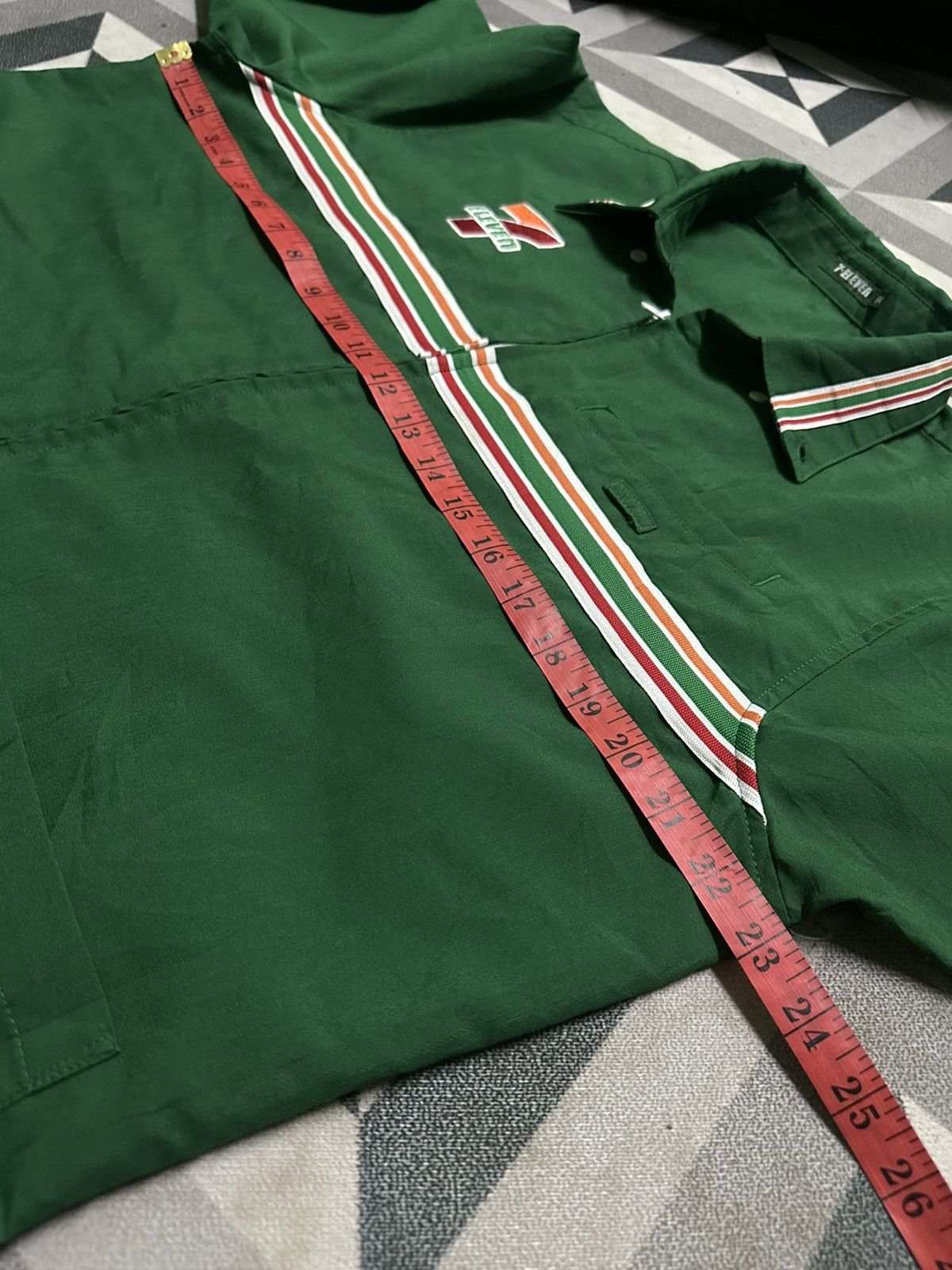 Japanese Brand 7 eleven worker staff shirt Size US M / EU 48-50 / 2 - 10 Thumbnail