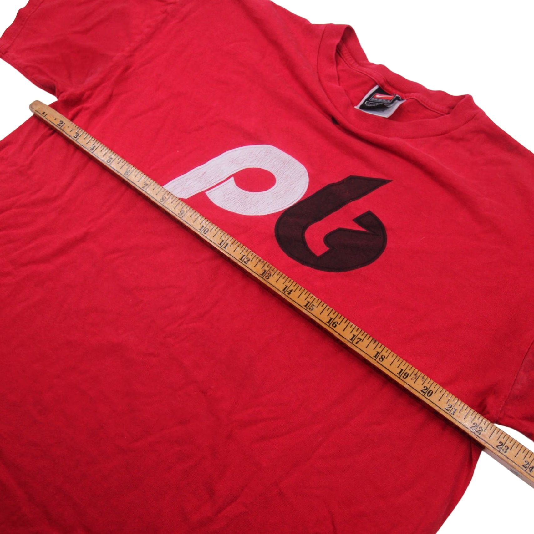 Nike VINTAGE Nike Portland Blazers T-Shirt Mens Large Red Spellout Graphic Size US L / EU 52-54 / 3 - 4 Thumbnail