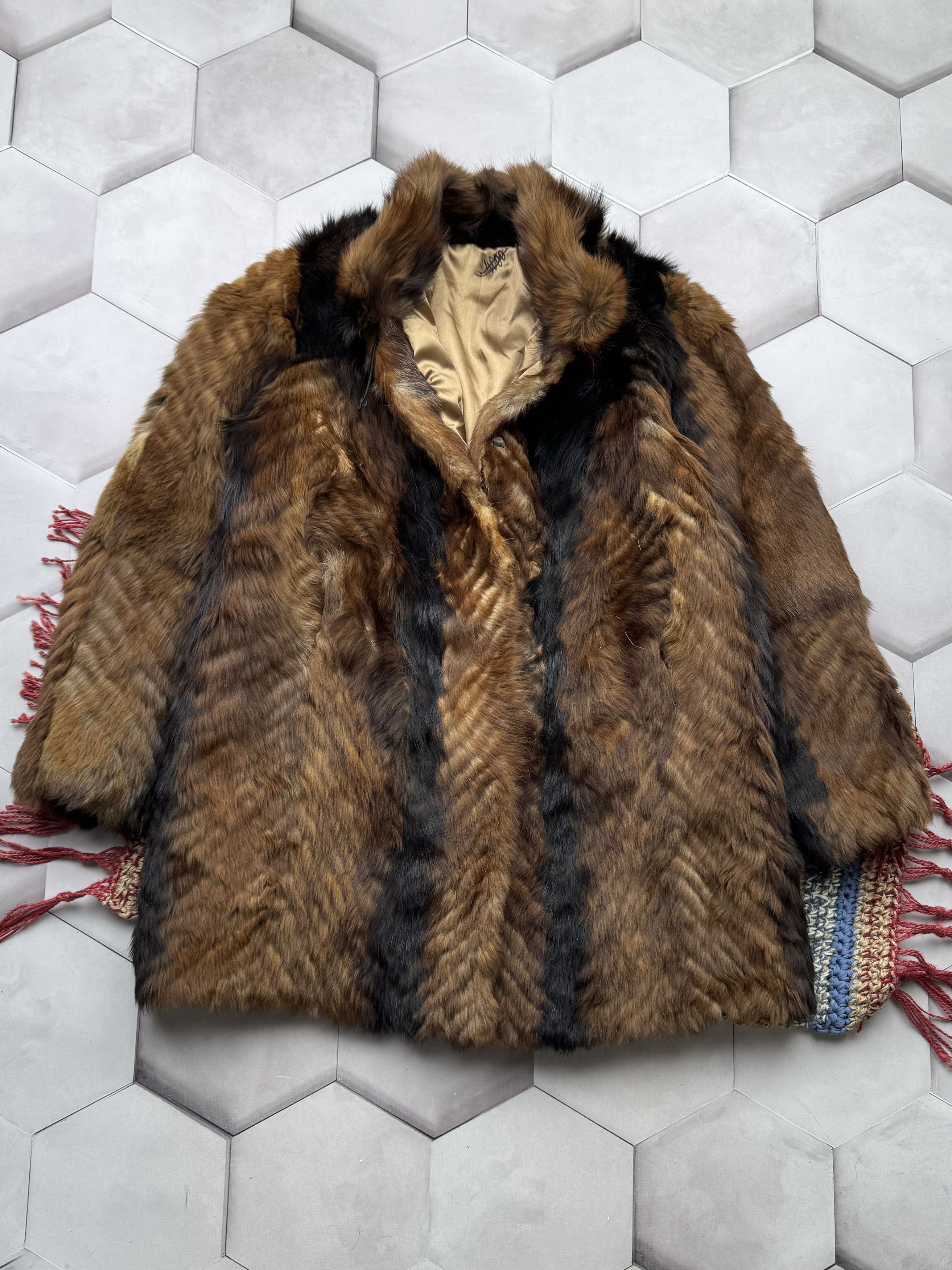 Japanese Brand Vintage Real Fur Coat (E4) Size L / US 10 / IT 46 - 1 Thumbnail